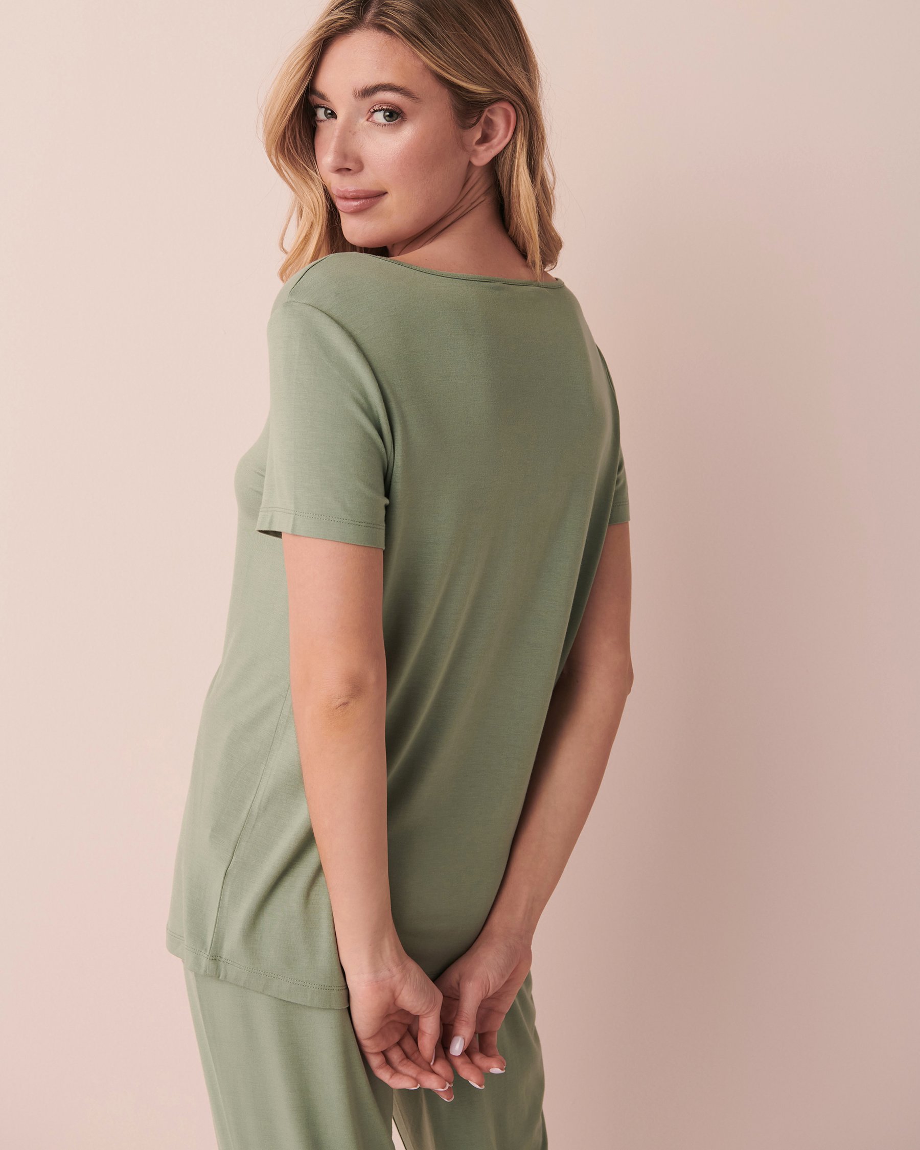 LA VIE EN ROSE Bamboo T-shirt Sage 40100422 - View5