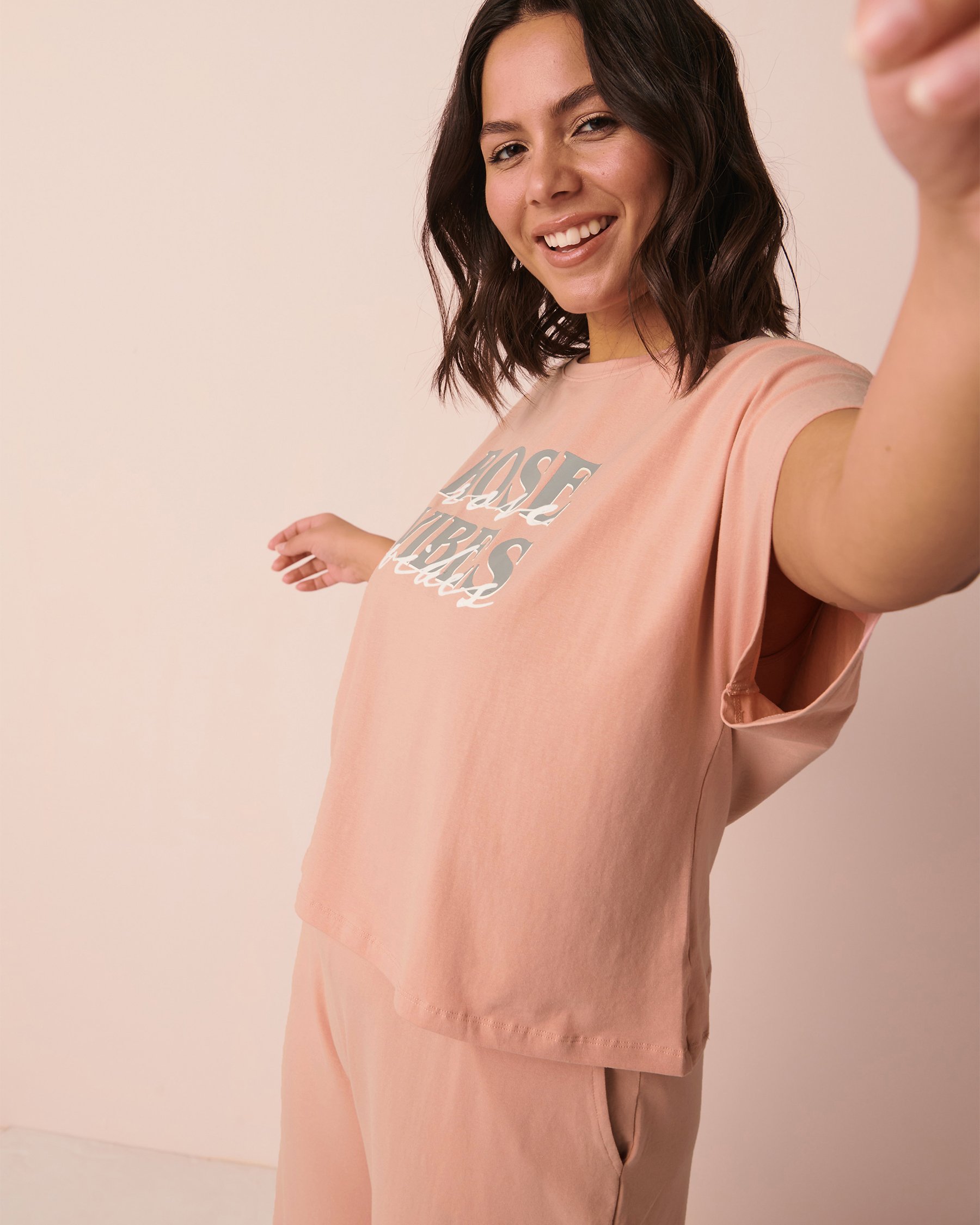 LA VIE EN ROSE Flocking Print T-shirt Old rose 40100407 - View4