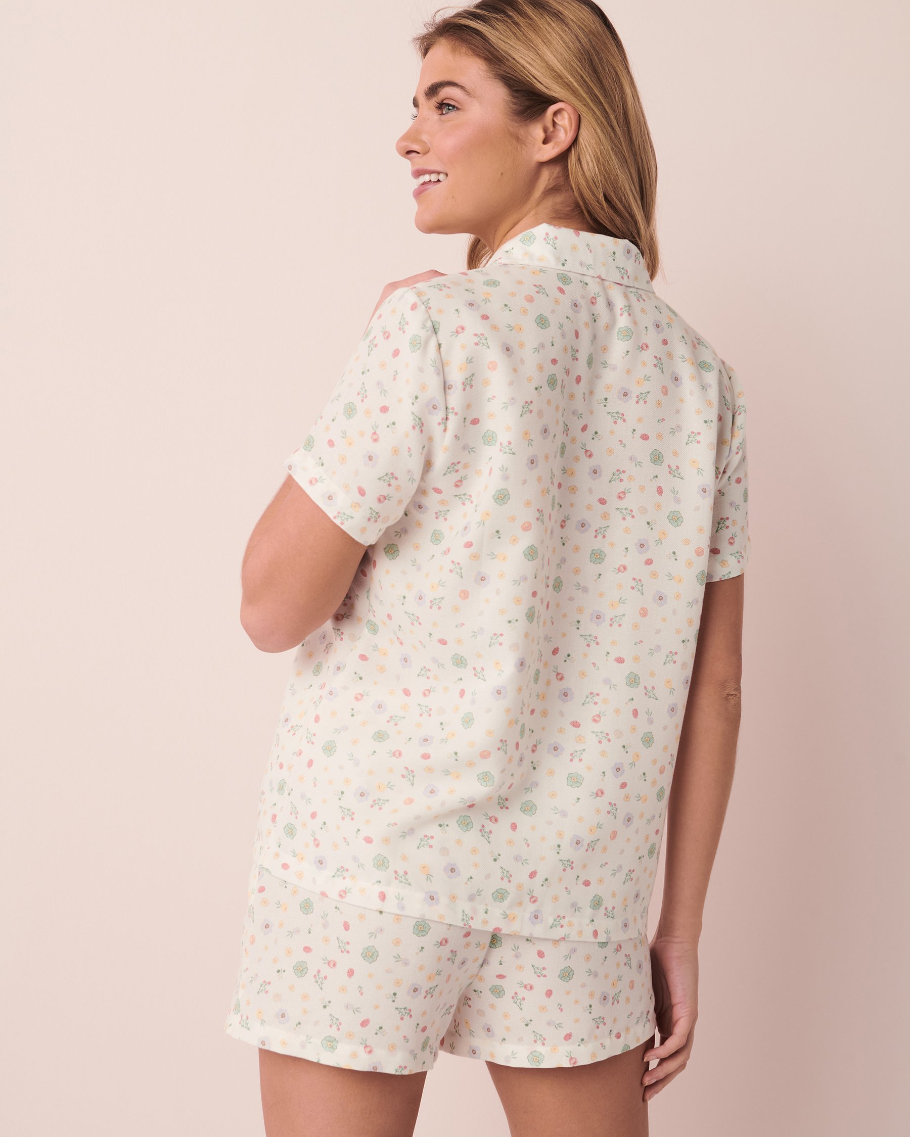 LA VIE EN ROSE Chemisier manches courtes imprimé Fleurs sauvages blanches 40100411 - View5
