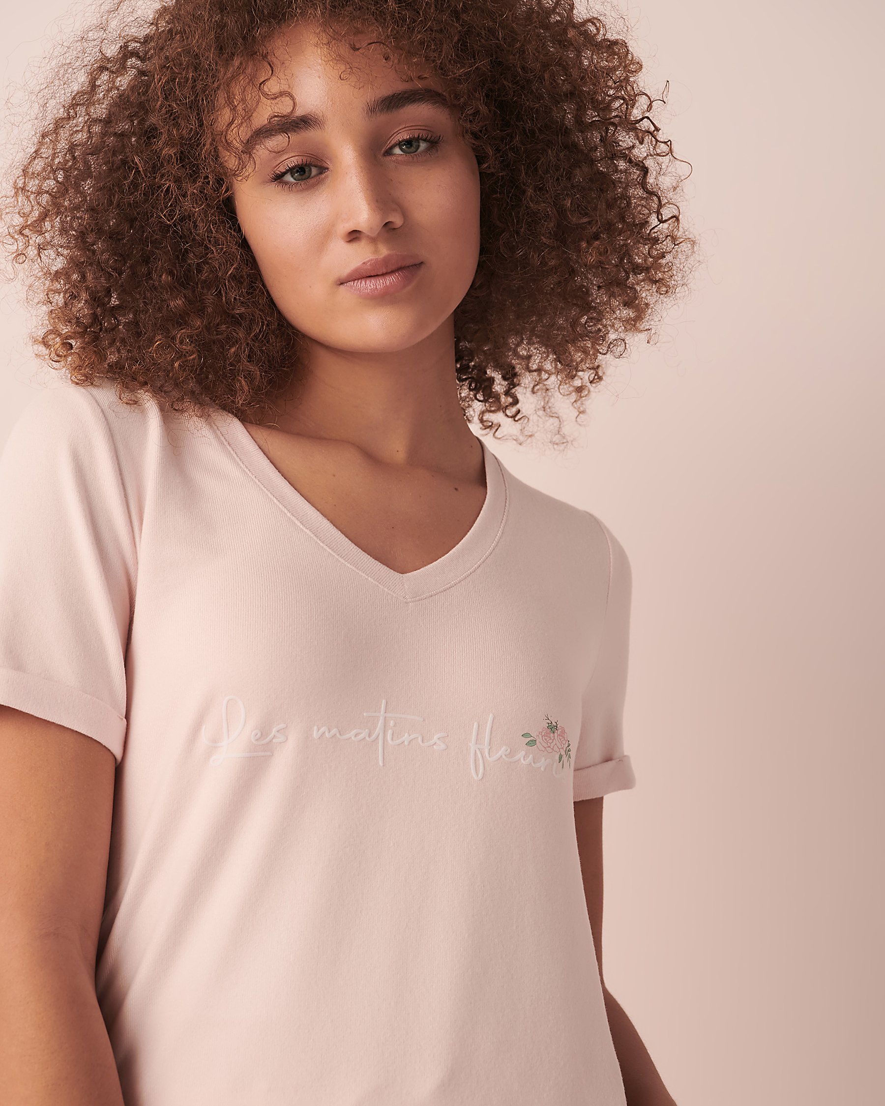 LA VIE EN ROSE T-shirt col en V en fibres recyclées Vieux rose 40100413 - Voir1