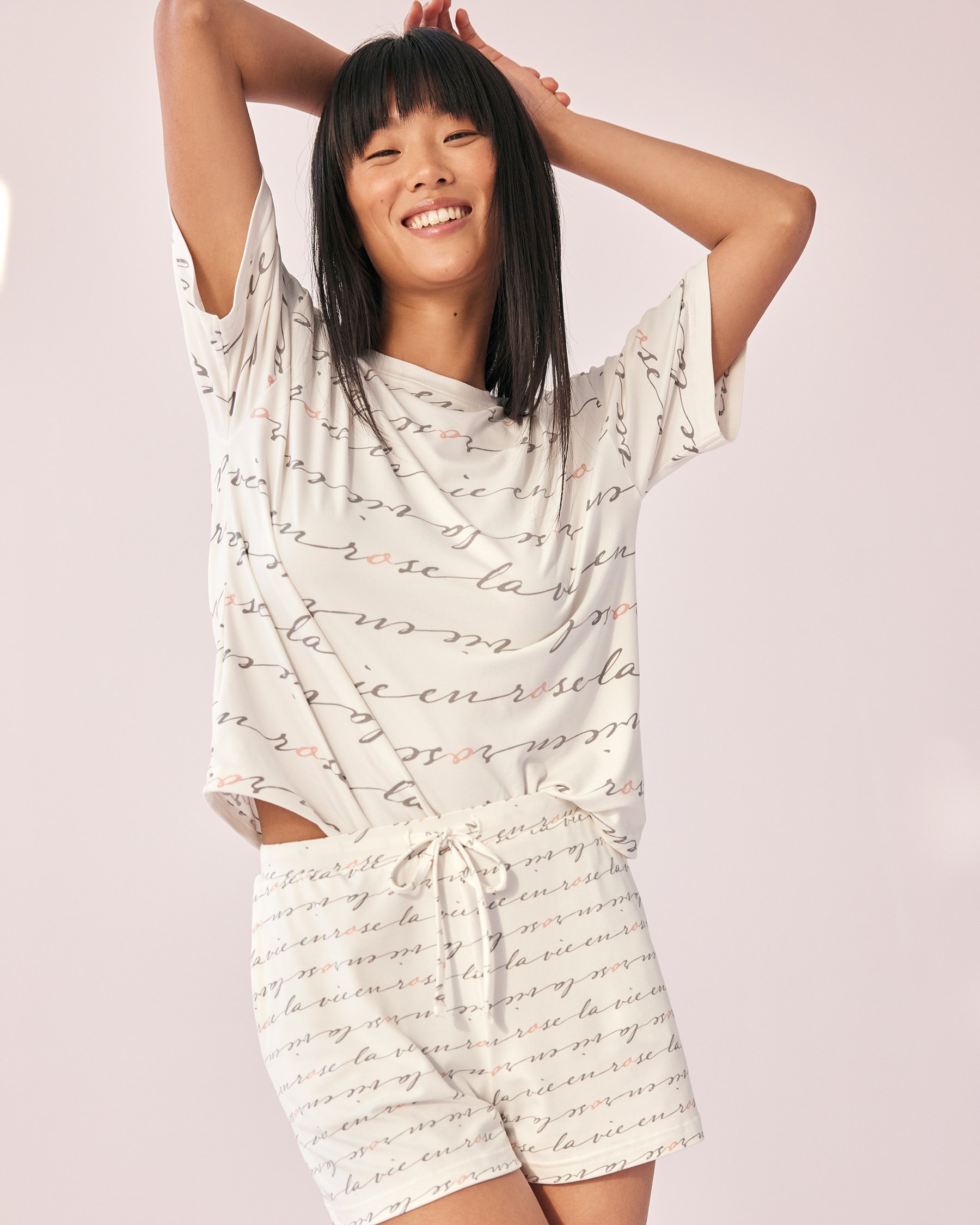 LA VIE EN ROSE Super Soft Crew Neck T-shirt La vie en rose 40100414 - View1