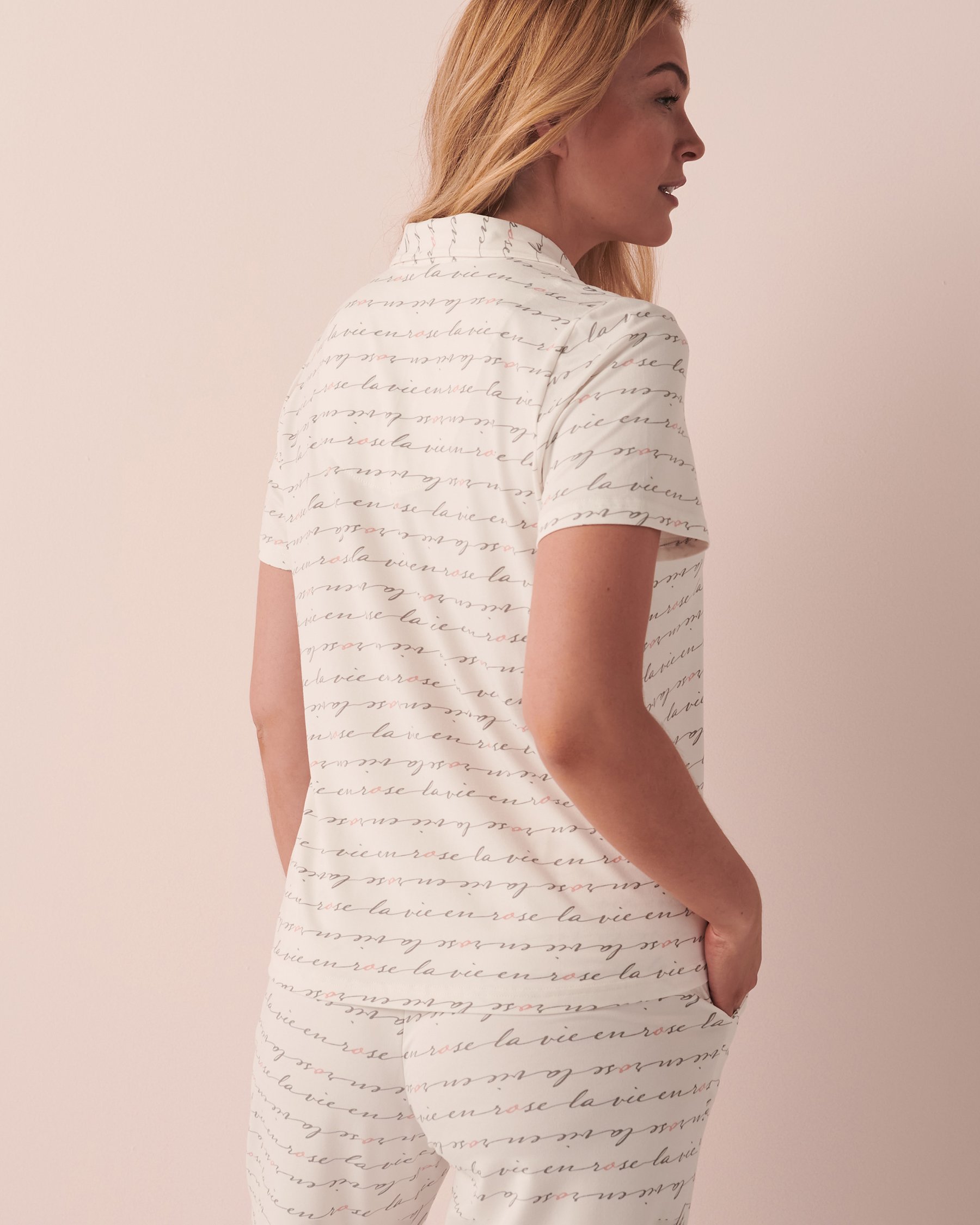 LA VIE EN ROSE Super Soft Short Sleeve Button-down Shirt La vie en rose 40100415 - View2