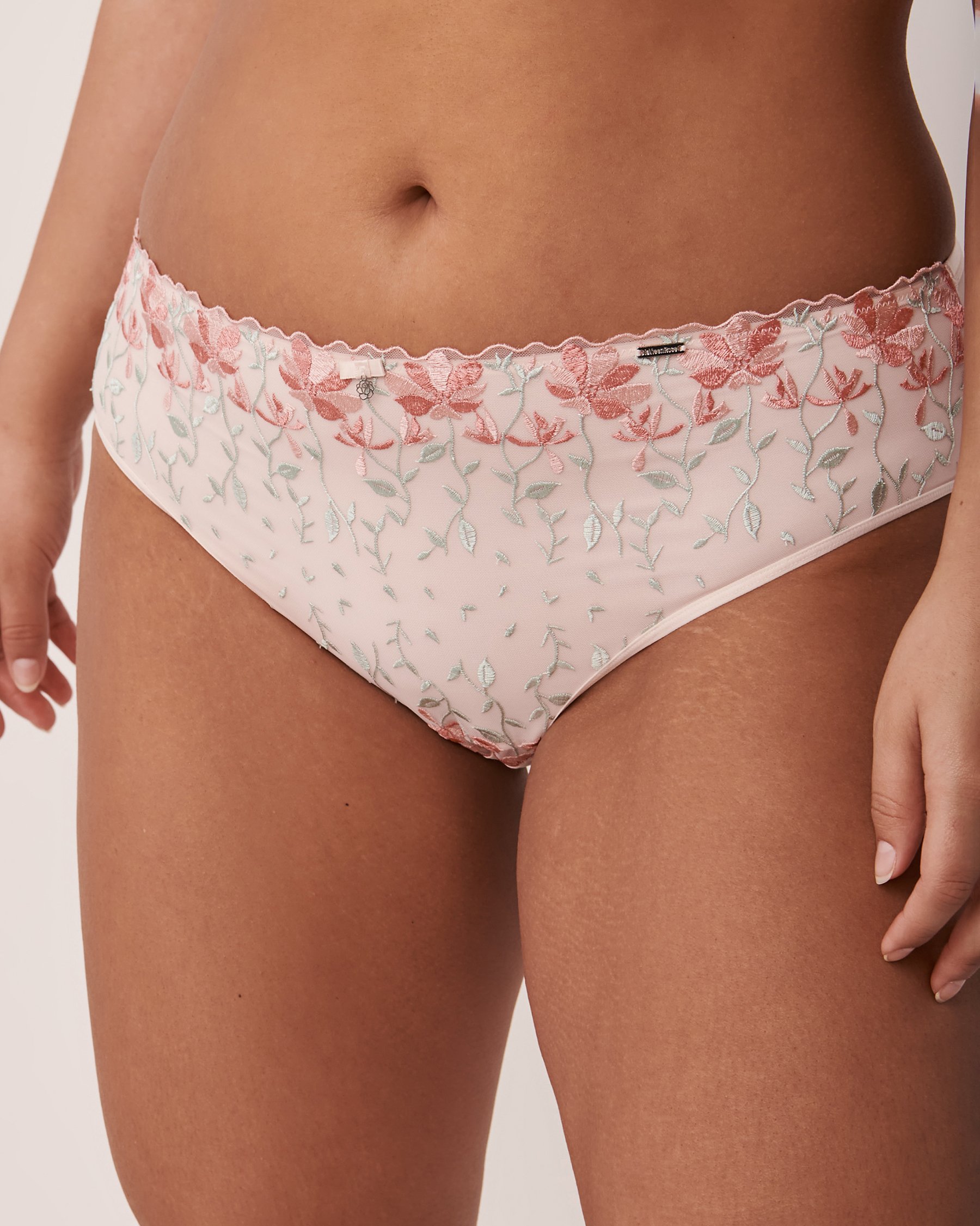LA VIE EN ROSE Microfiber Sleek Back Bikini Panty Embroidered flowers 20300198 - View1