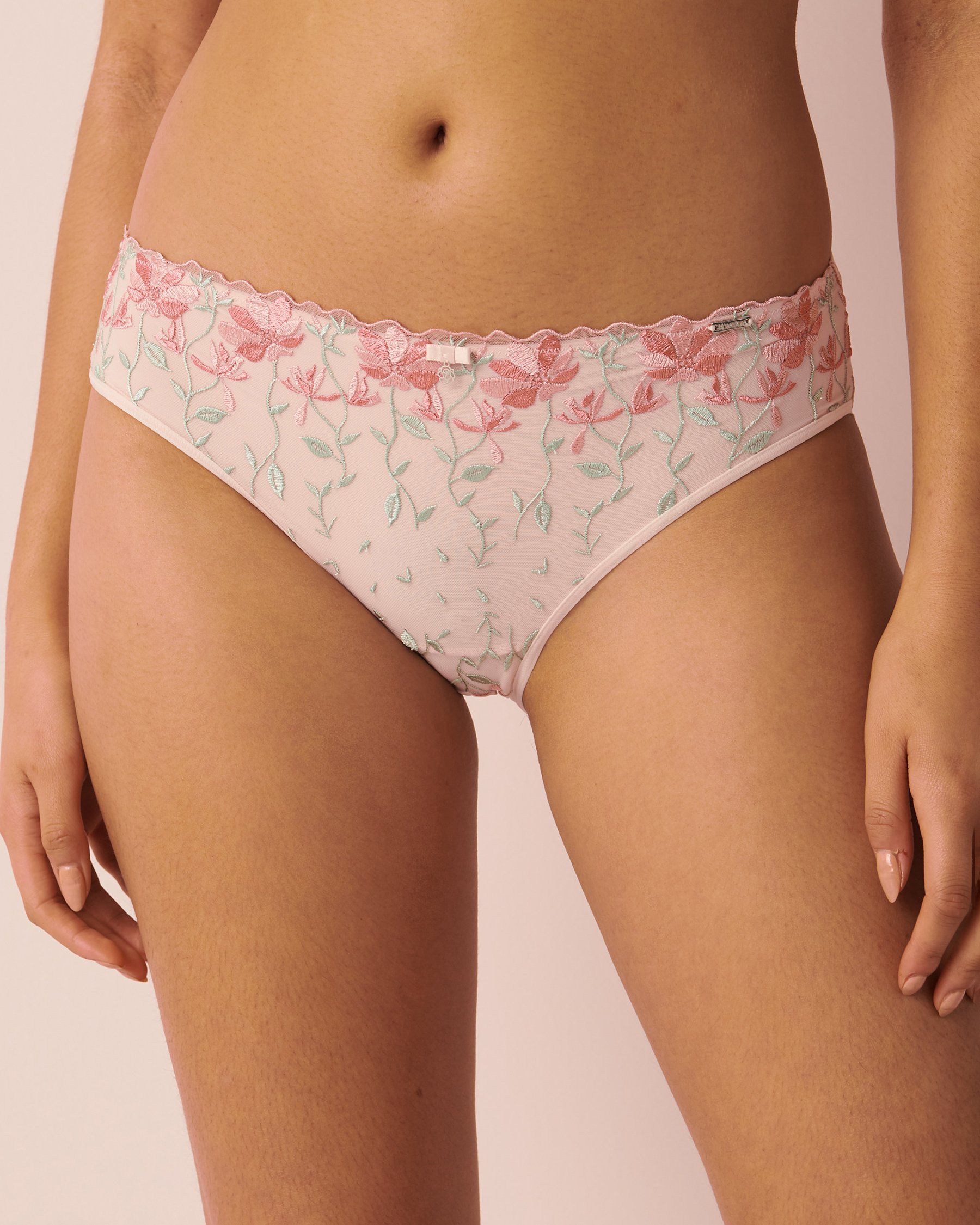 LA VIE EN ROSE Microfiber Sleek Back Bikini Panty Embroidered flowers 20300198 - View4