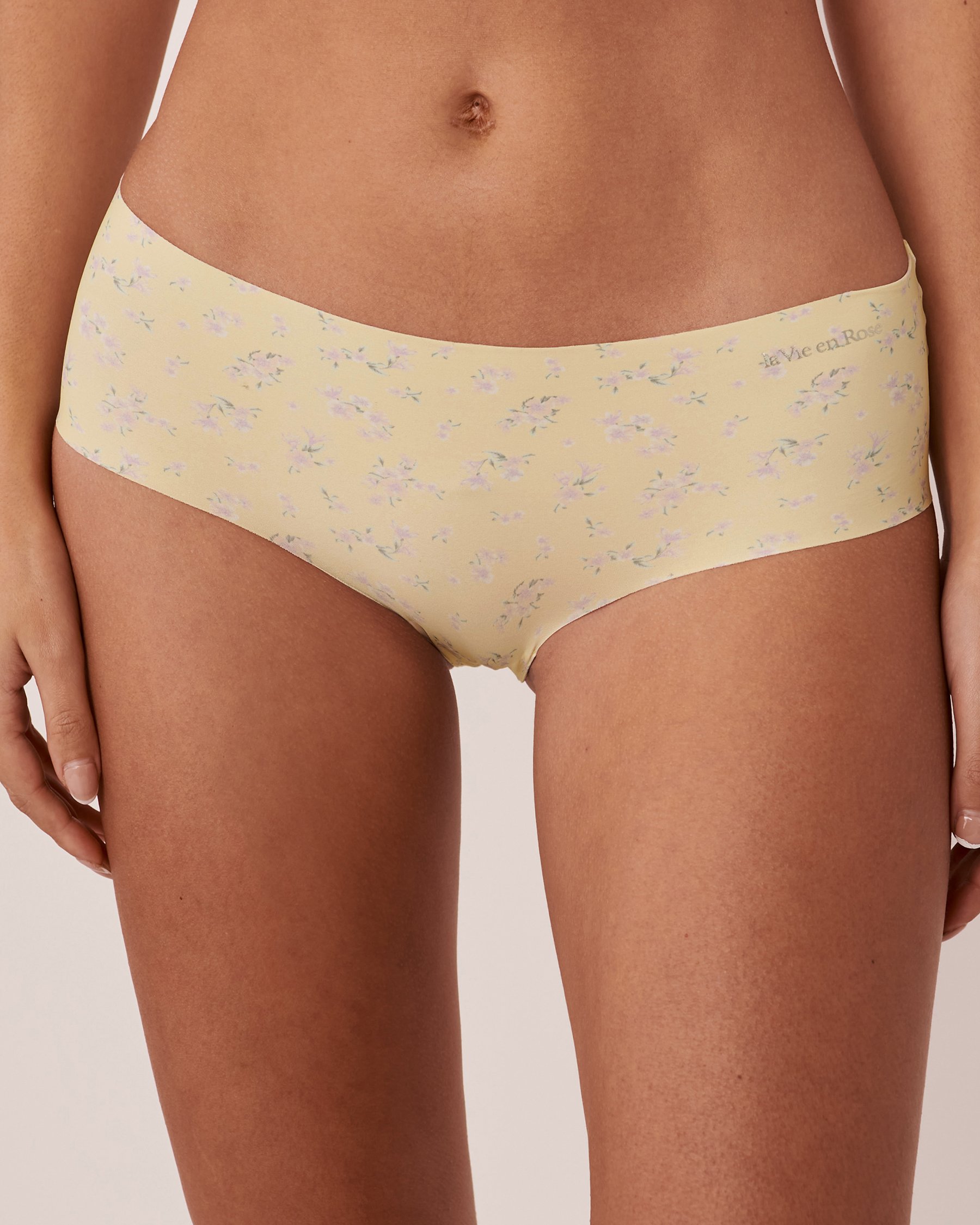 LA VIE EN ROSE Microfiber No-show Hiphugger Panty Yellow floral 20200325 - View1