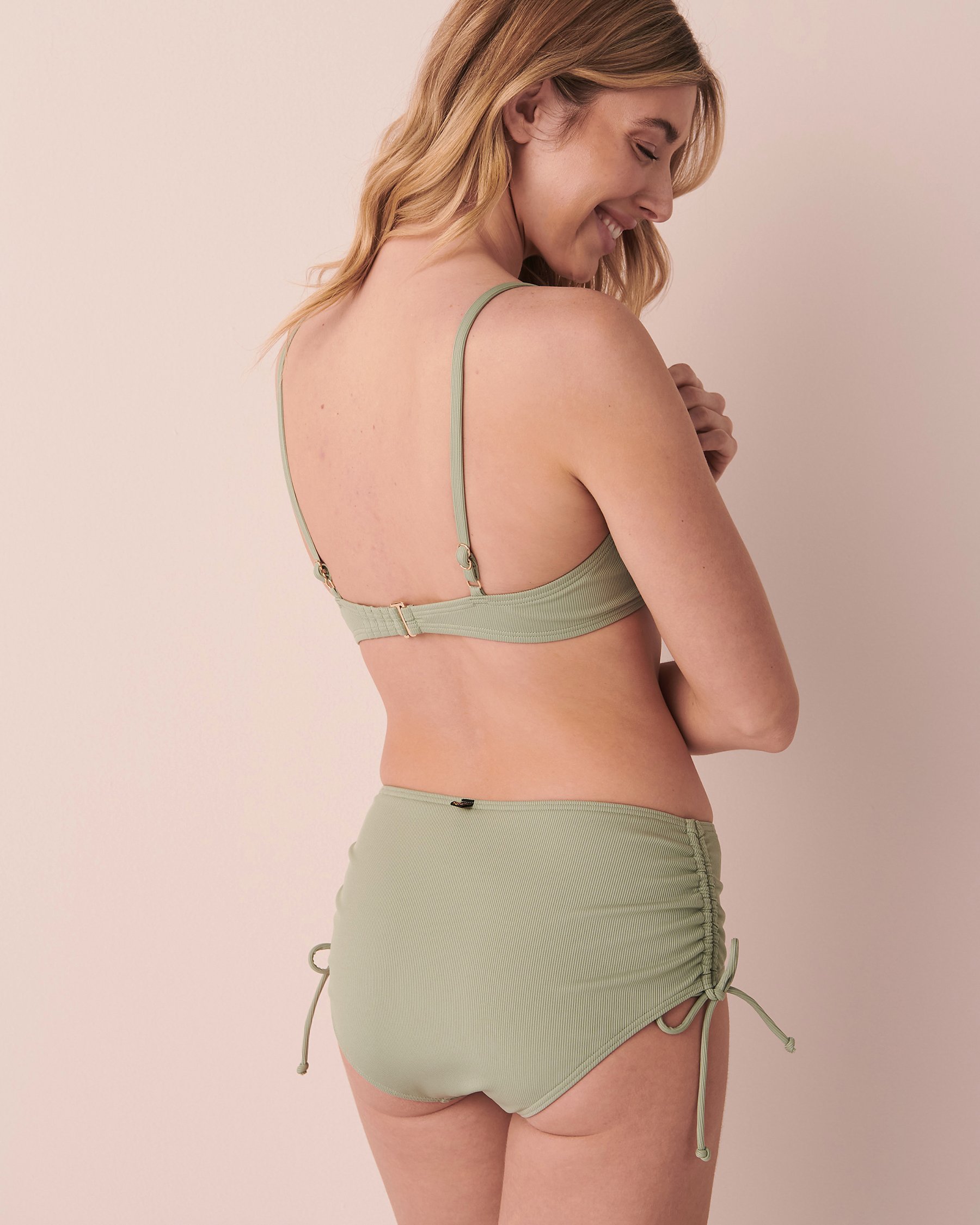 LA VIE EN ROSE AQUA LILYPAD Recycled Fibers Triangle Bikini Top Sage 70100401 - View2