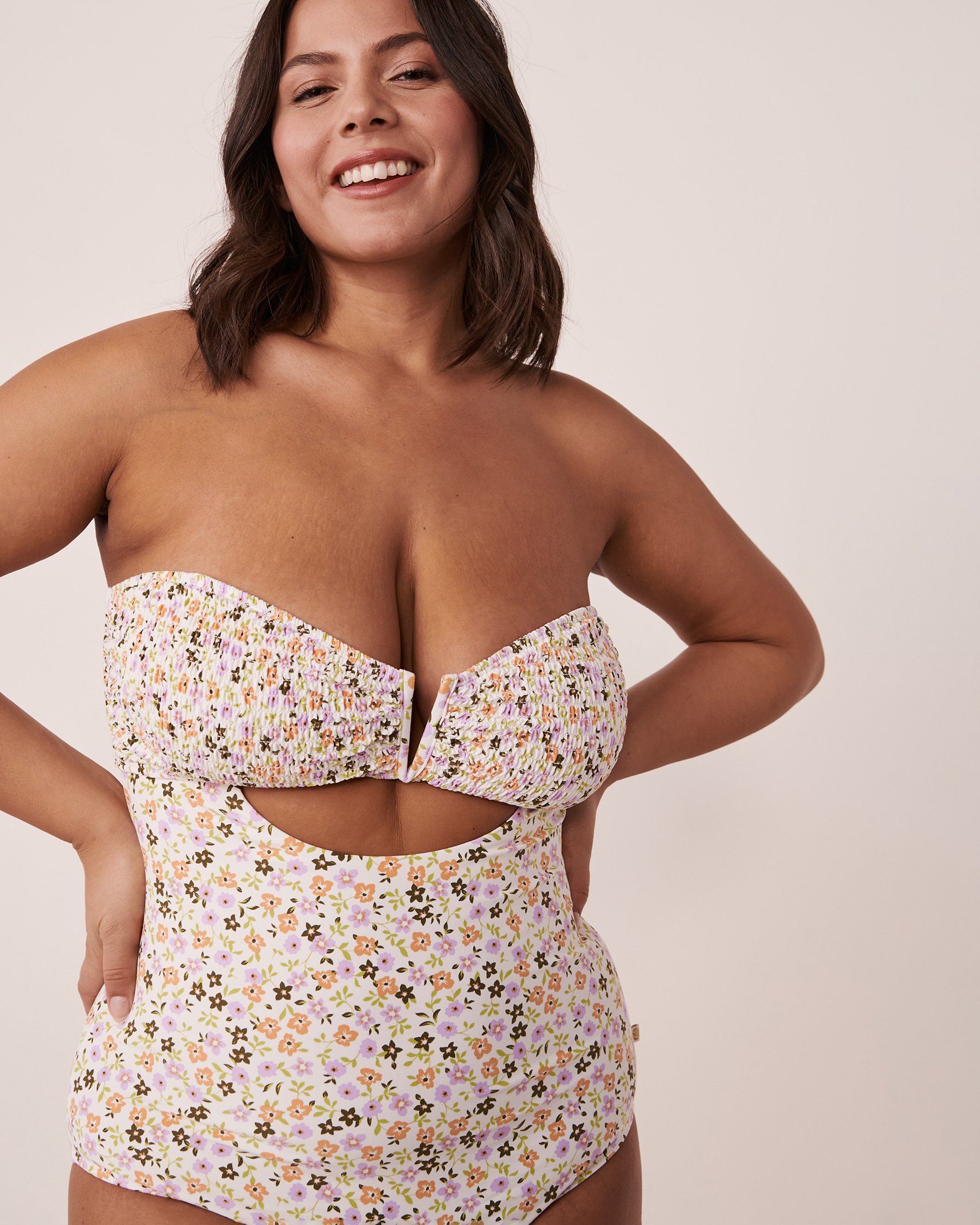 AQUAROSE SMOCKING Bandeau One-piece Swimsuit Ditsy floral 70400068 - View8