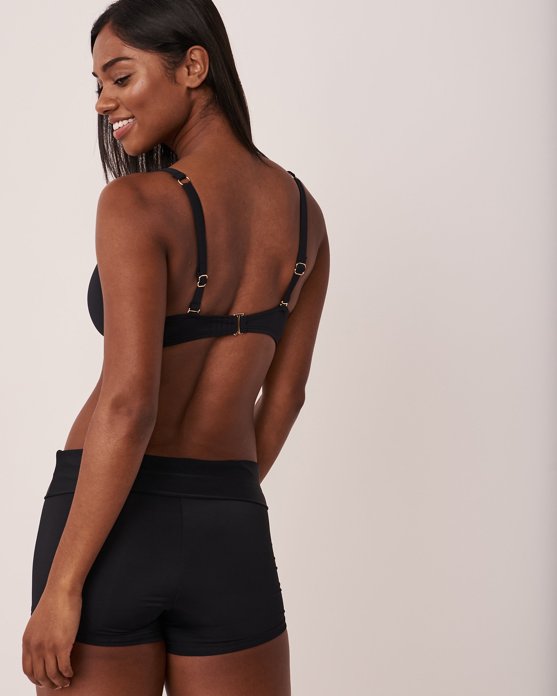 LA VIE EN ROSE AQUA SOLID Full Coverage Bikini Top Black 70100396 - View2