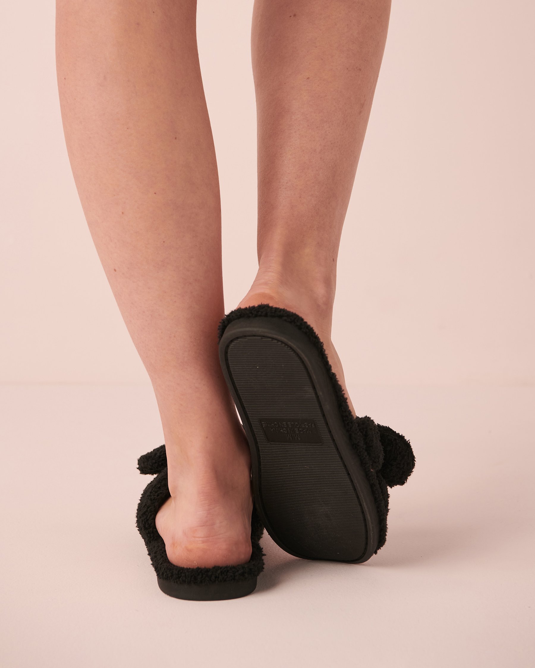 LA VIE EN ROSE Memory Foam Slide Slippers Black 40700265 - View2