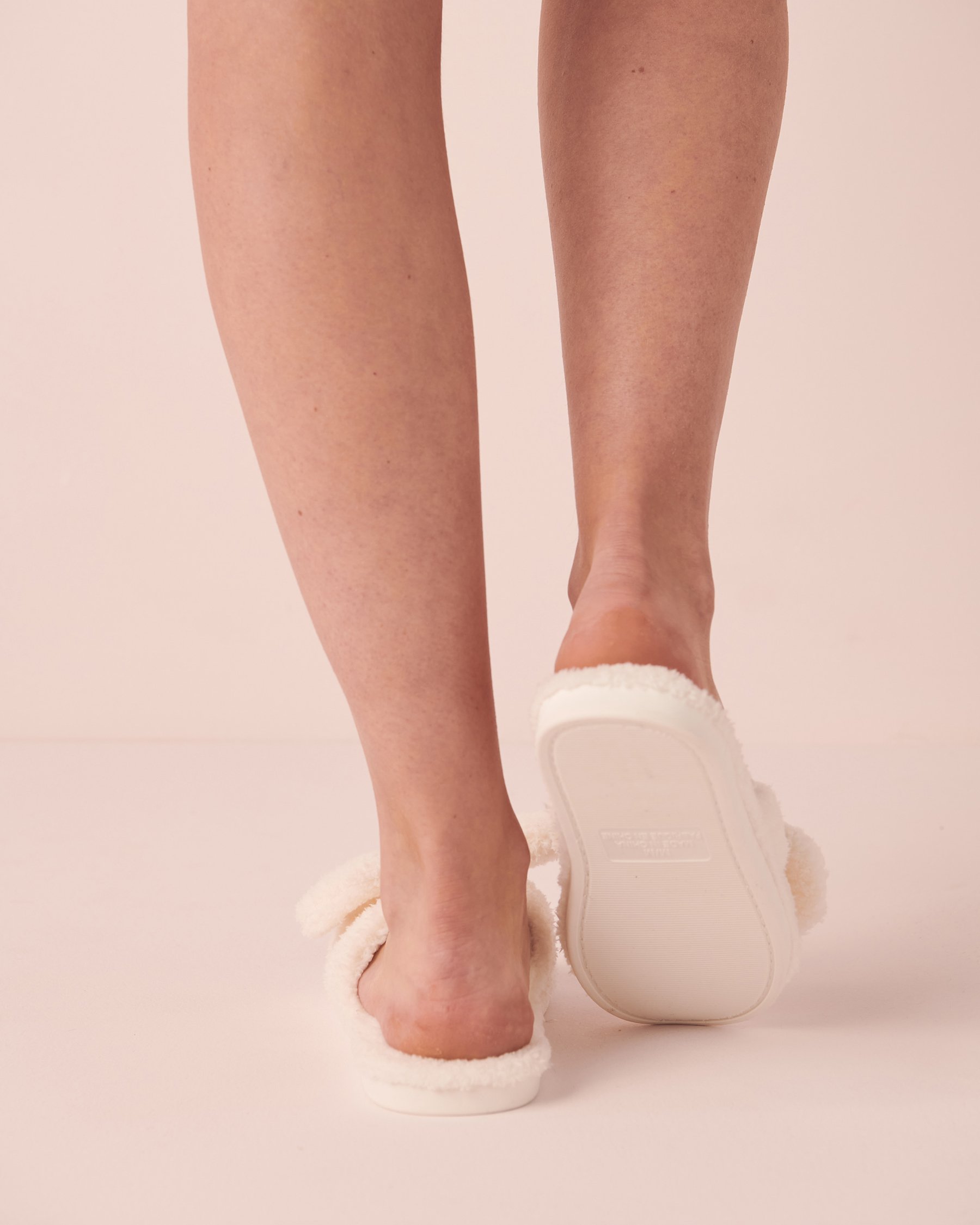 LA VIE EN ROSE Memory Foam Slide Slippers Snow white 40700265 - View2