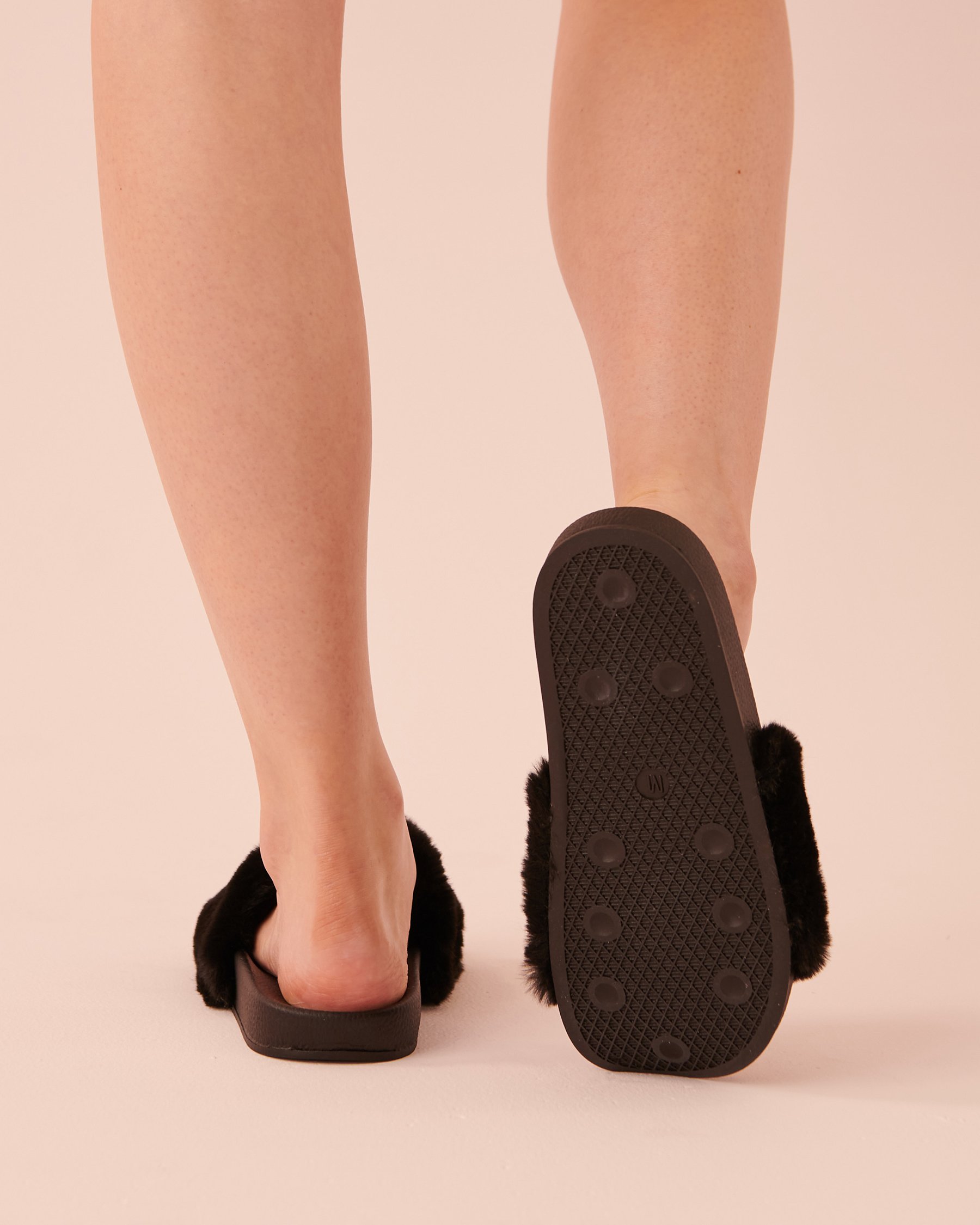 LA VIE EN ROSE Plush Open Slide Slippers Black 40700264 - View2