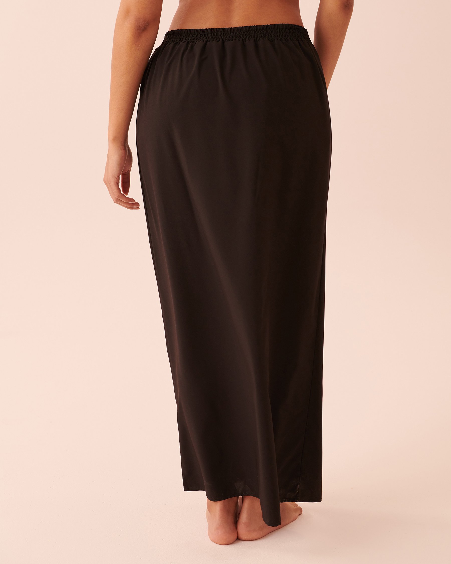 LA VIE EN ROSE AQUA Long Knotted Skirt Black 80200034 - View2