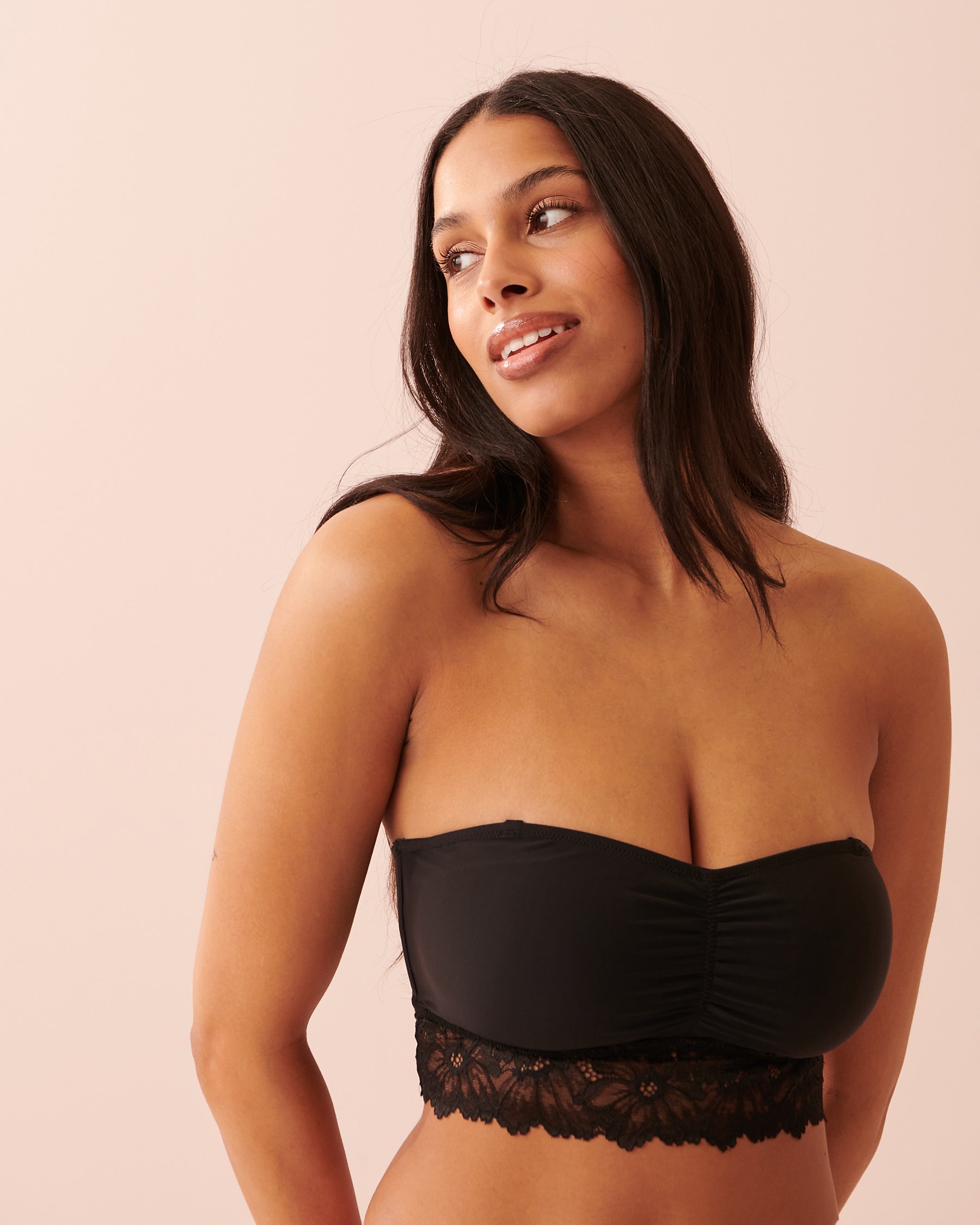 LA VIE EN ROSE Lightly Lined Lace Trim Bandeau Bra Black 10200275 - View1