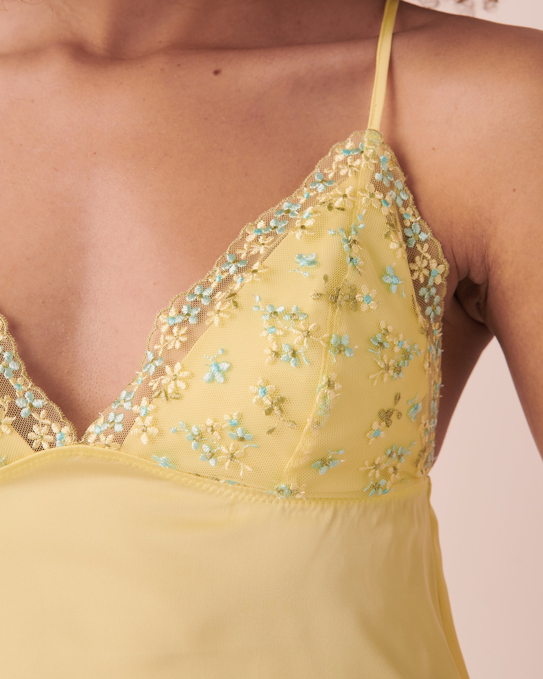 LA VIE EN ROSE Satin Cami with Embroidery Yellow embroidery 60100064 - View6