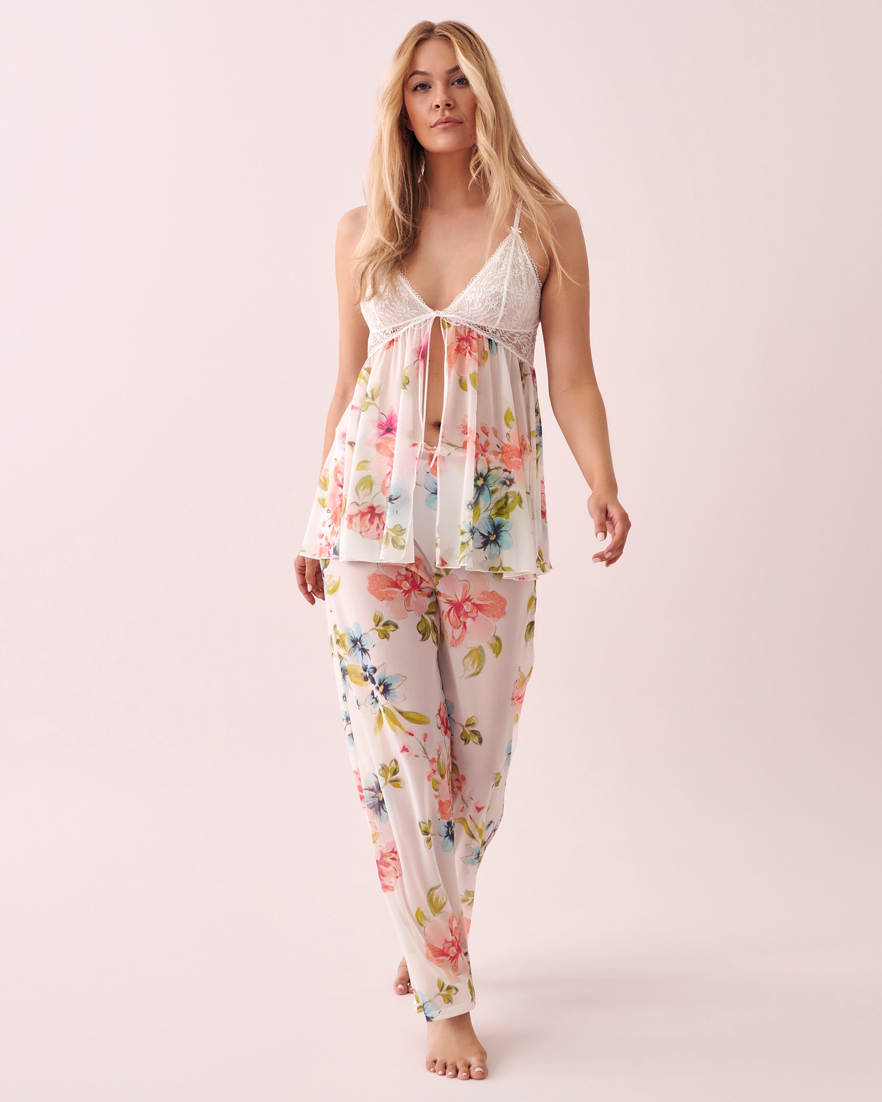 LA VIE EN ROSE Lace and Mesh Cami White floral 60100067 - View1