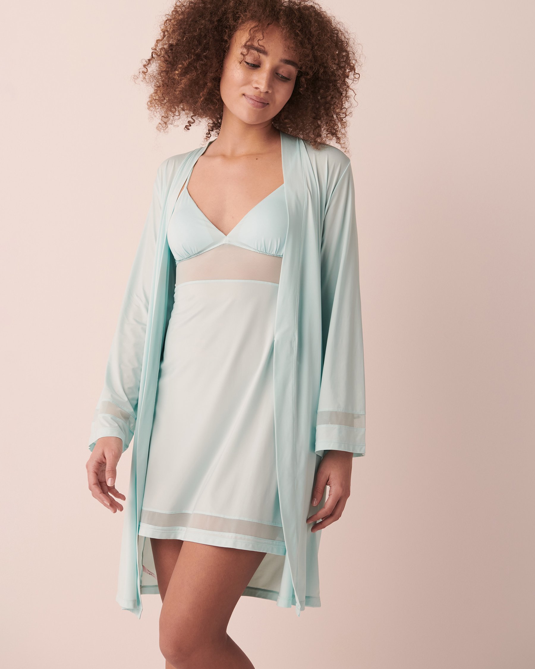 LA VIE EN ROSE Mesh Detail Kimono Blue sky 60600052 - View1