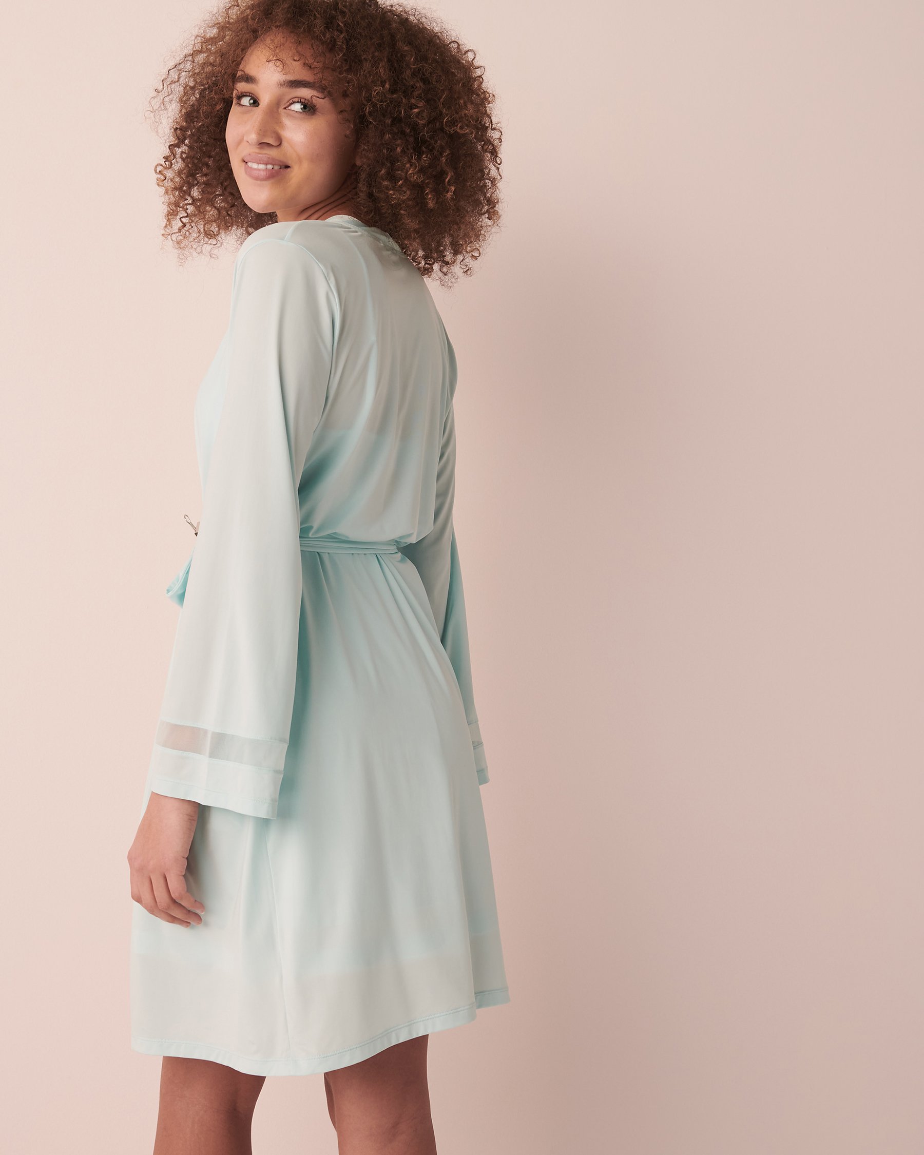 LA VIE EN ROSE Mesh Detail Kimono Blue sky 60600052 - View2