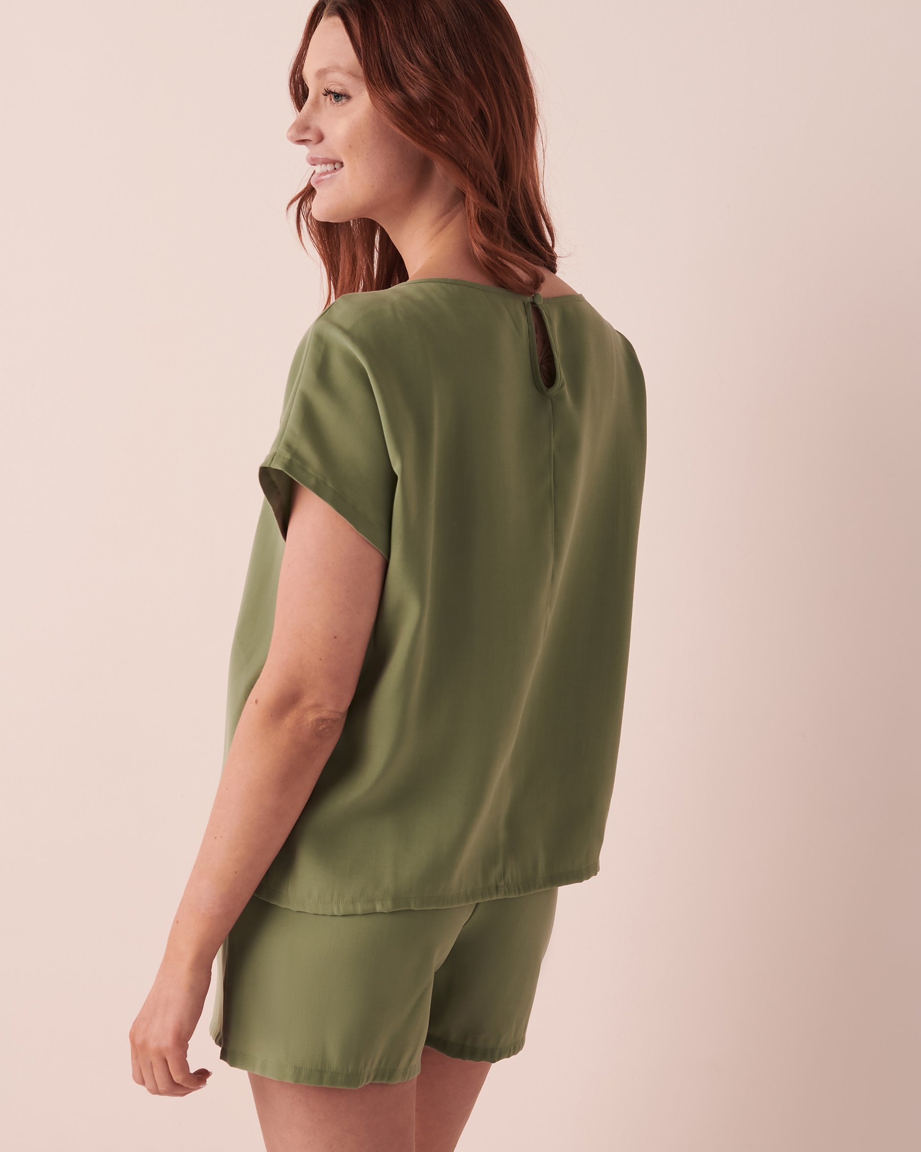 LA VIE EN ROSE Boat Neck T-shirt Khaki 50100066 - View2