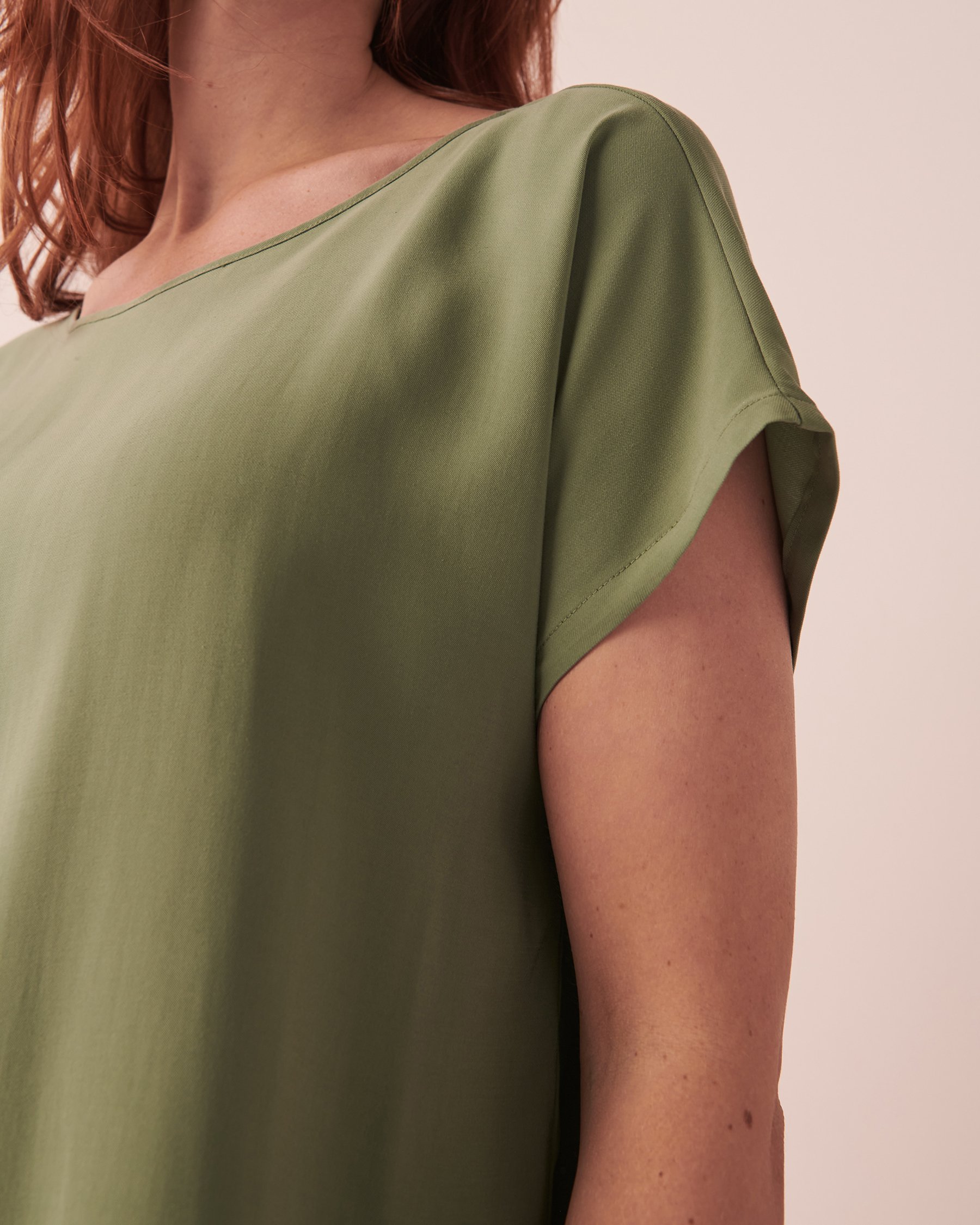 LA VIE EN ROSE Boat Neck T-shirt Khaki 50100066 - View3