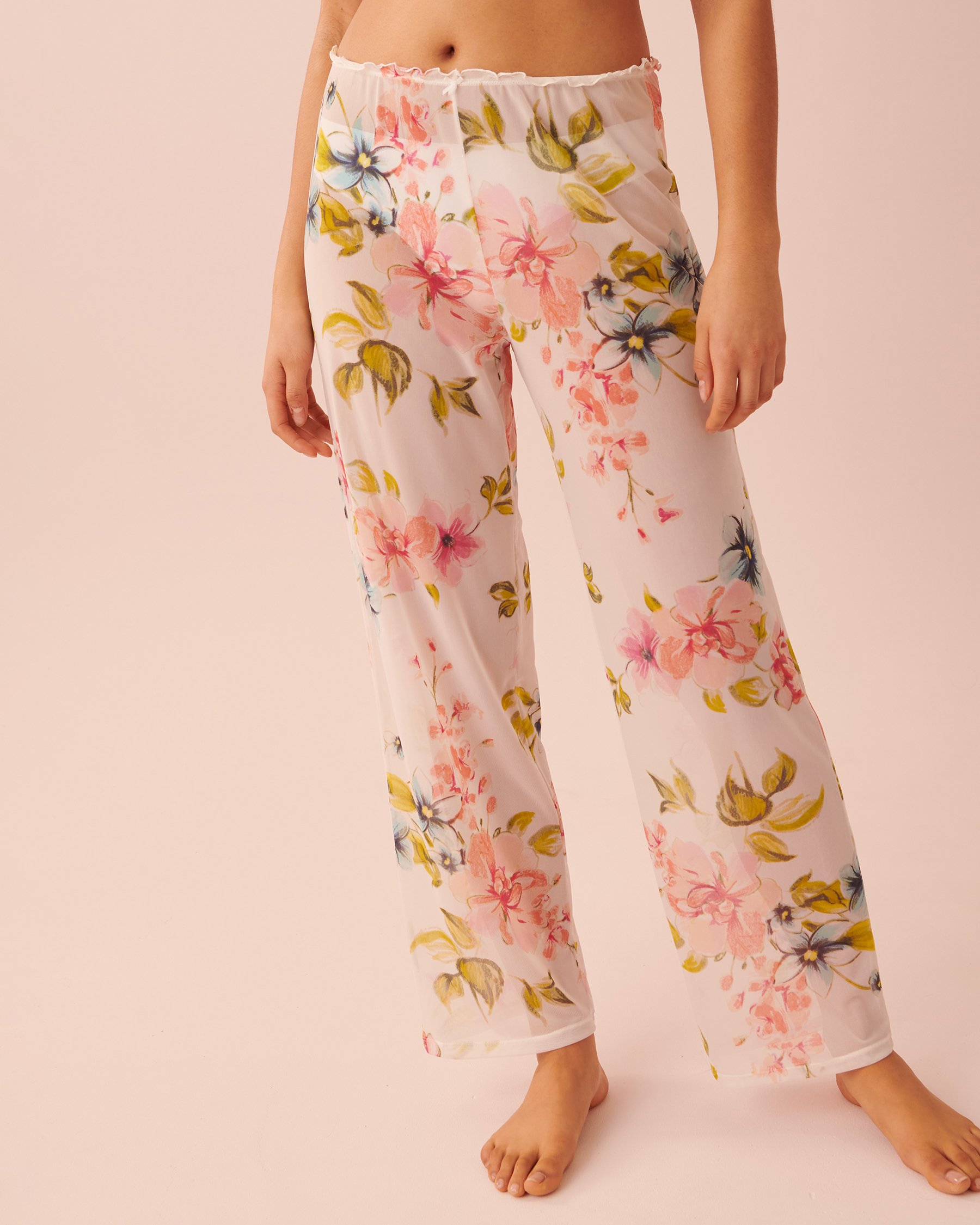LA VIE EN ROSE Printed Mesh Pants White floral 60200065 - View1