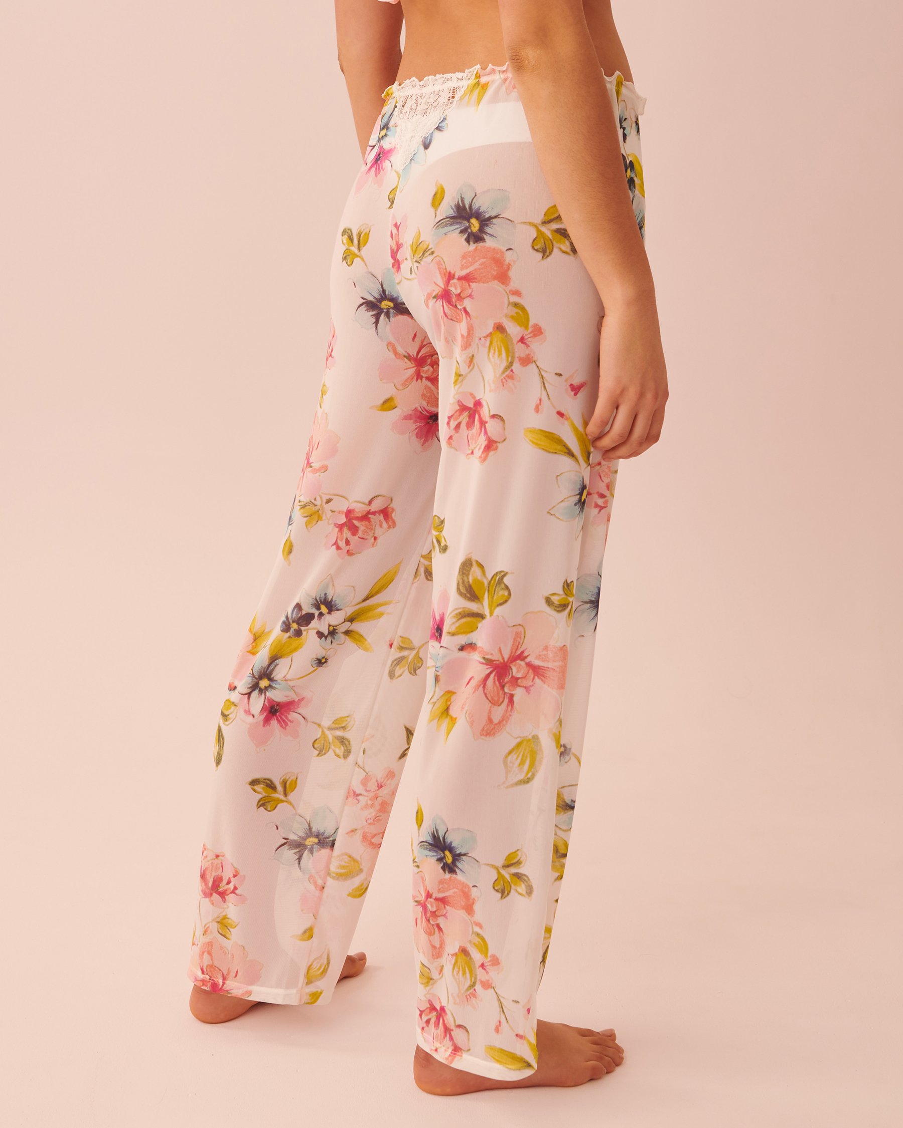 LA VIE EN ROSE Printed Mesh Pants White floral 60200065 - View2