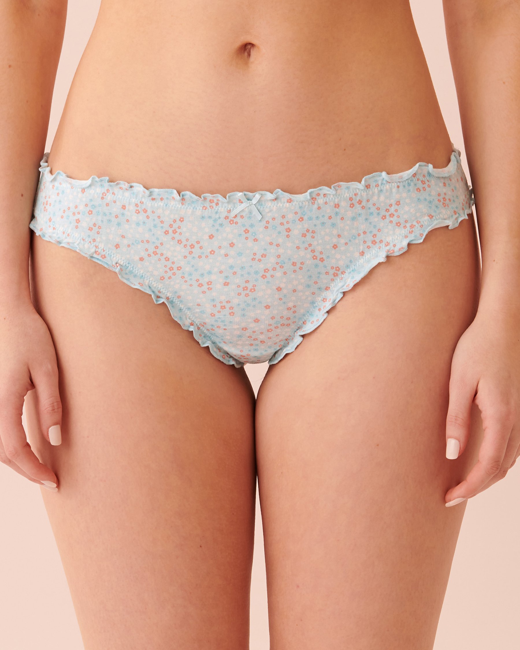 LA VIE EN ROSE Soft Jersey Lettuce Trim Thong Panty Floral 20100317 - View1