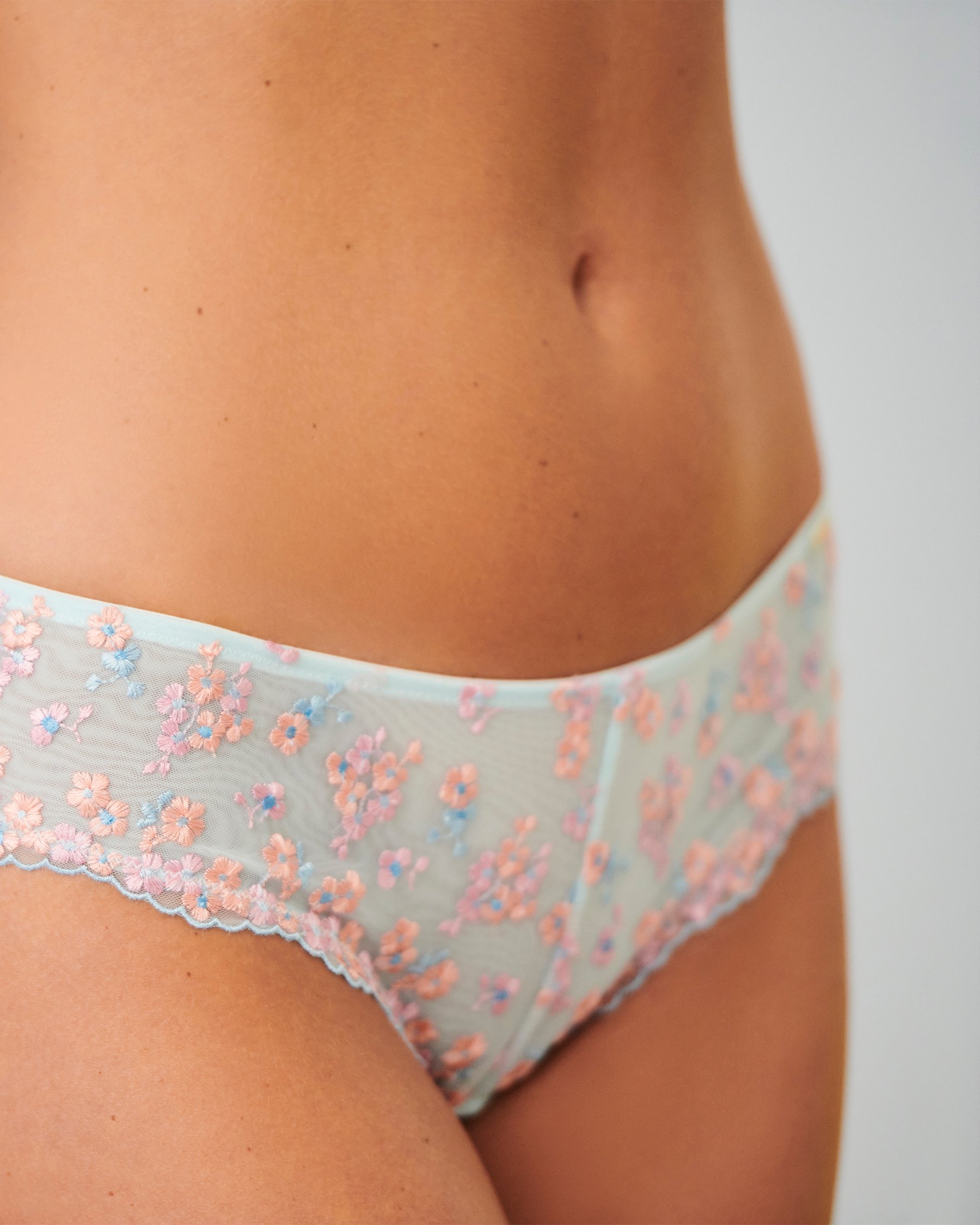 LA VIE EN ROSE Culotte cheeky résille brodée Fleurs brodées 20300214 - Voir1