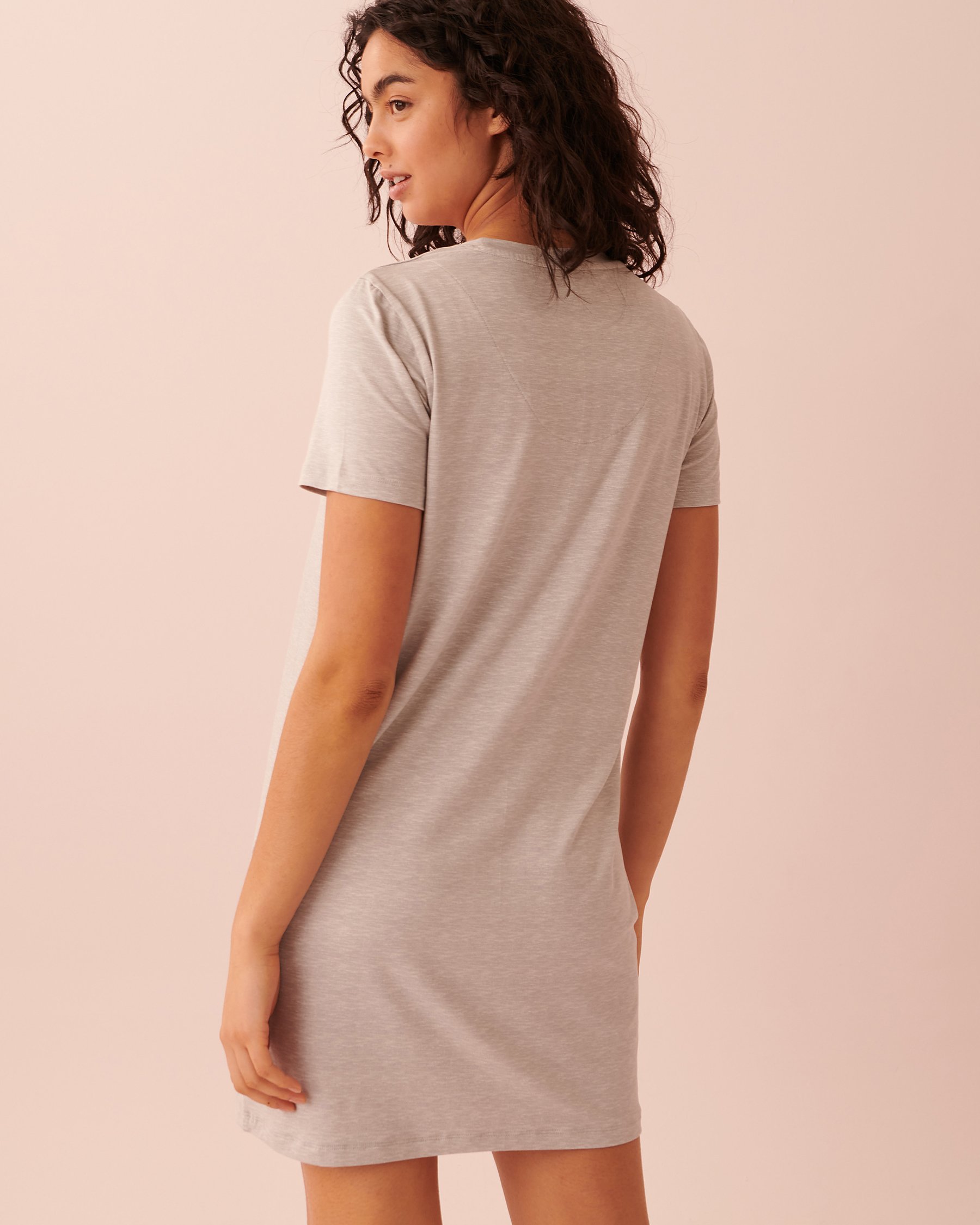 LA VIE EN ROSE Chemise de nuit ultra douce encolure ronde Mélange gris 40500273 - Voir3