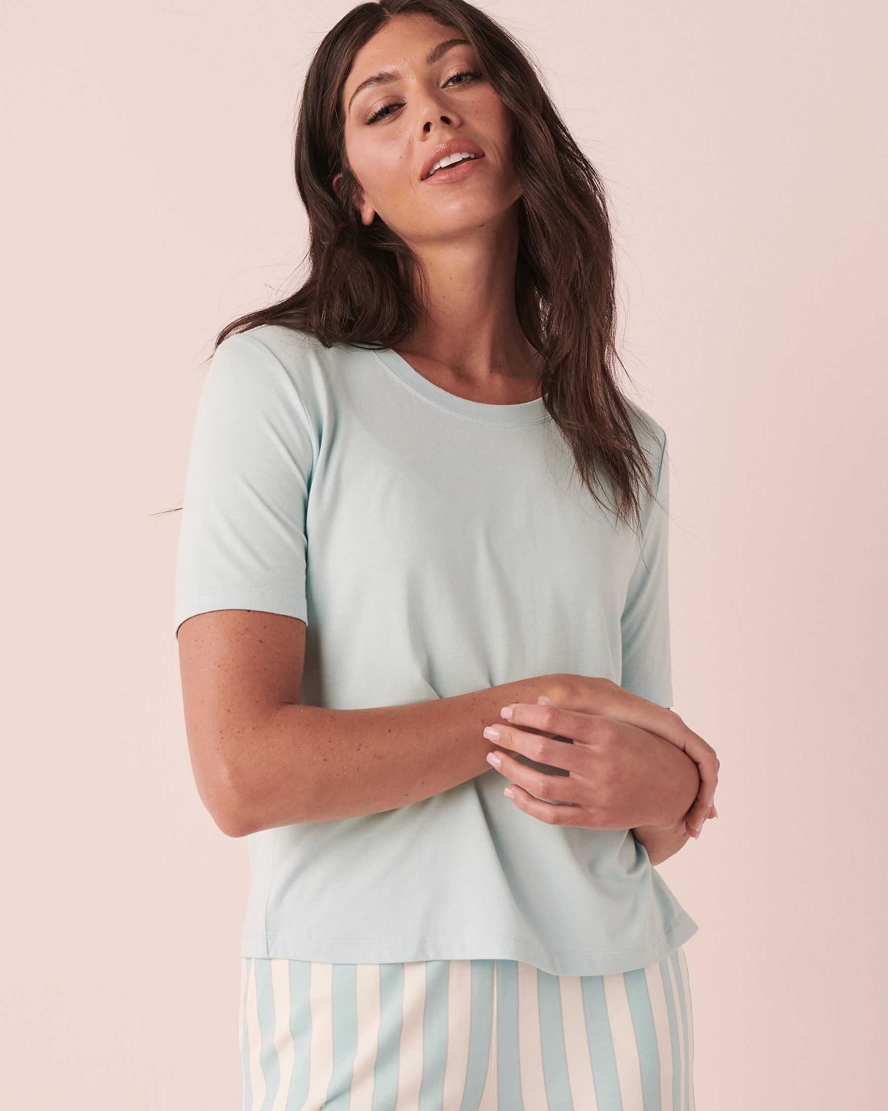 LA VIE EN ROSE Bamboo Scoop Neck T-shirt Blue sky 40100431 - View1