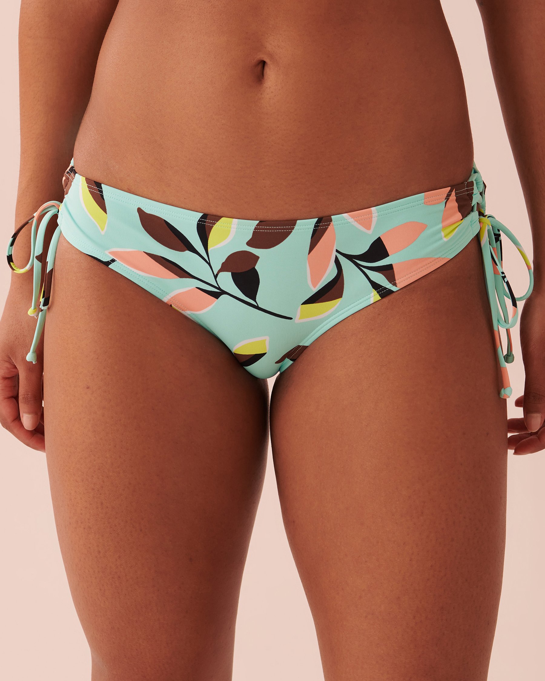 LA VIE EN ROSE AQUA Bas de bikini brésilien noué aux hanches MODERN GRAPHIC Imprimé moderne 70300418 - Voir1