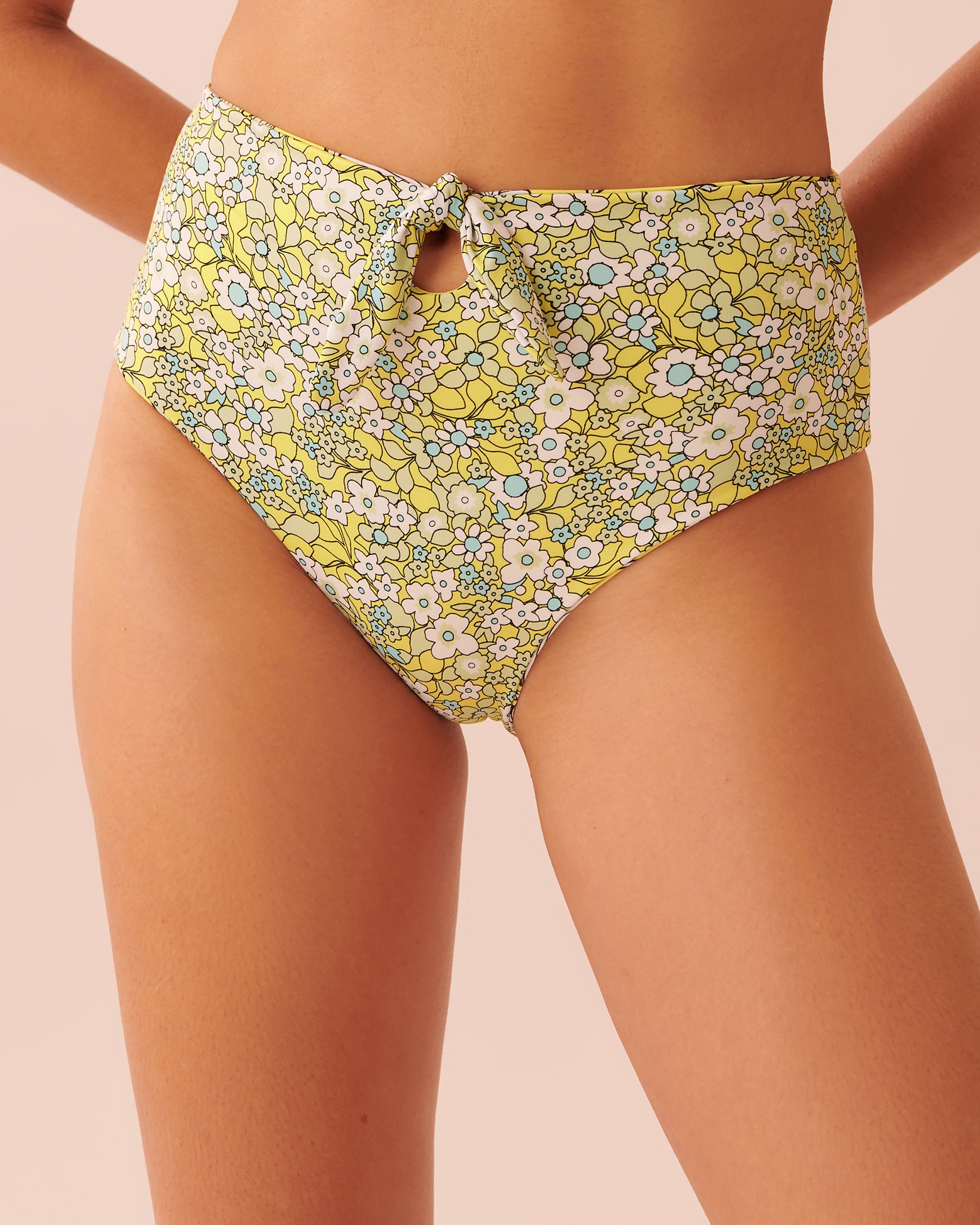 LA VIE EN ROSE AQUA Bas de bikini taille haute réversible en fibres recyclées FIELDS OF FLOWERS Floral miniature 70300411 - View4