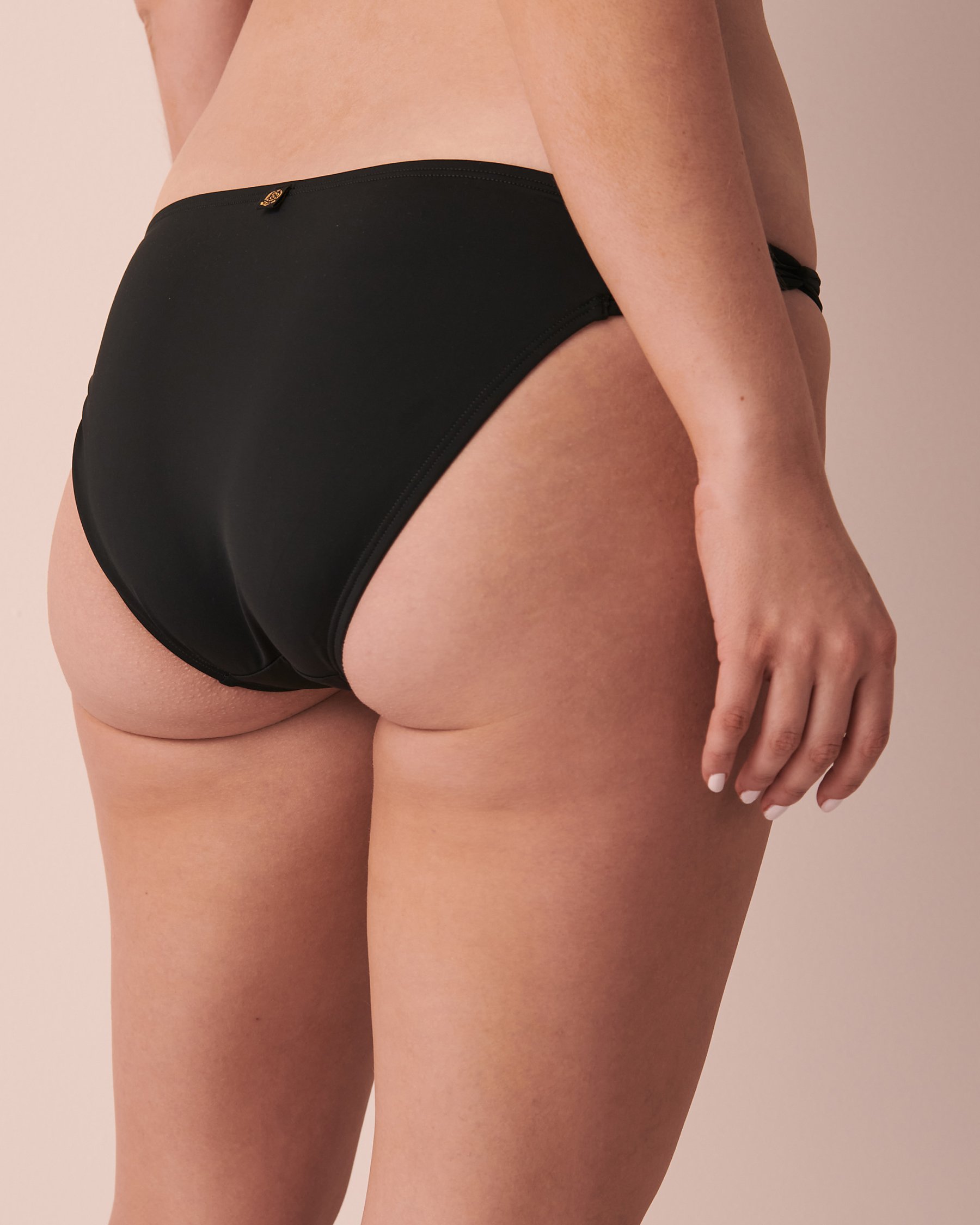 LA VIE EN ROSE AQUA SOLID Twisted Sides Bikini Bottom Black 70300452 - View2