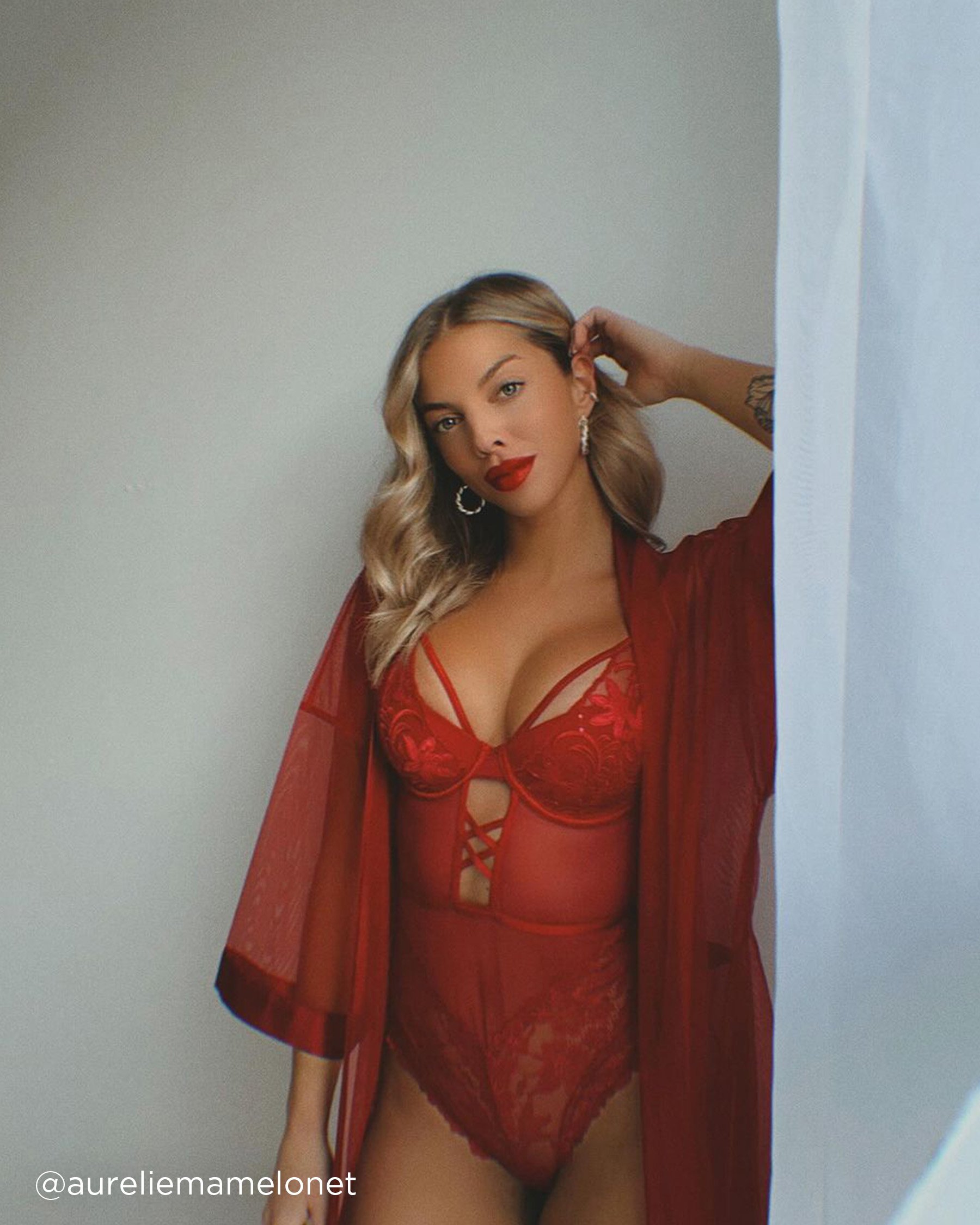 LA VIE EN ROSE Cross Details Lace and Mesh Push-up Teddy Jingle Red 60300071 - View4