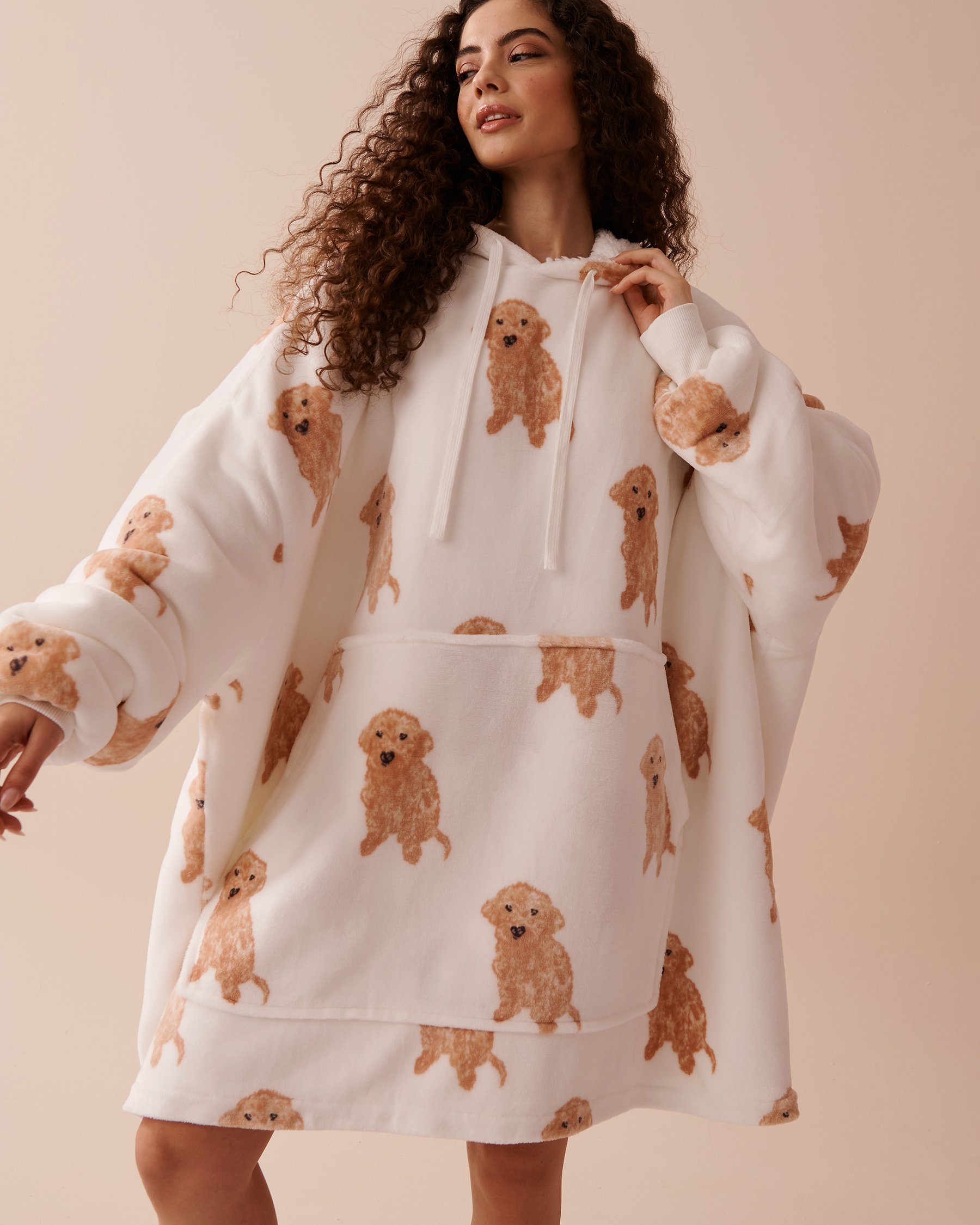 LA VIE EN ROSE Dog Print Soft Plush Oversized Hoodie Dog Print 40700337 - View4