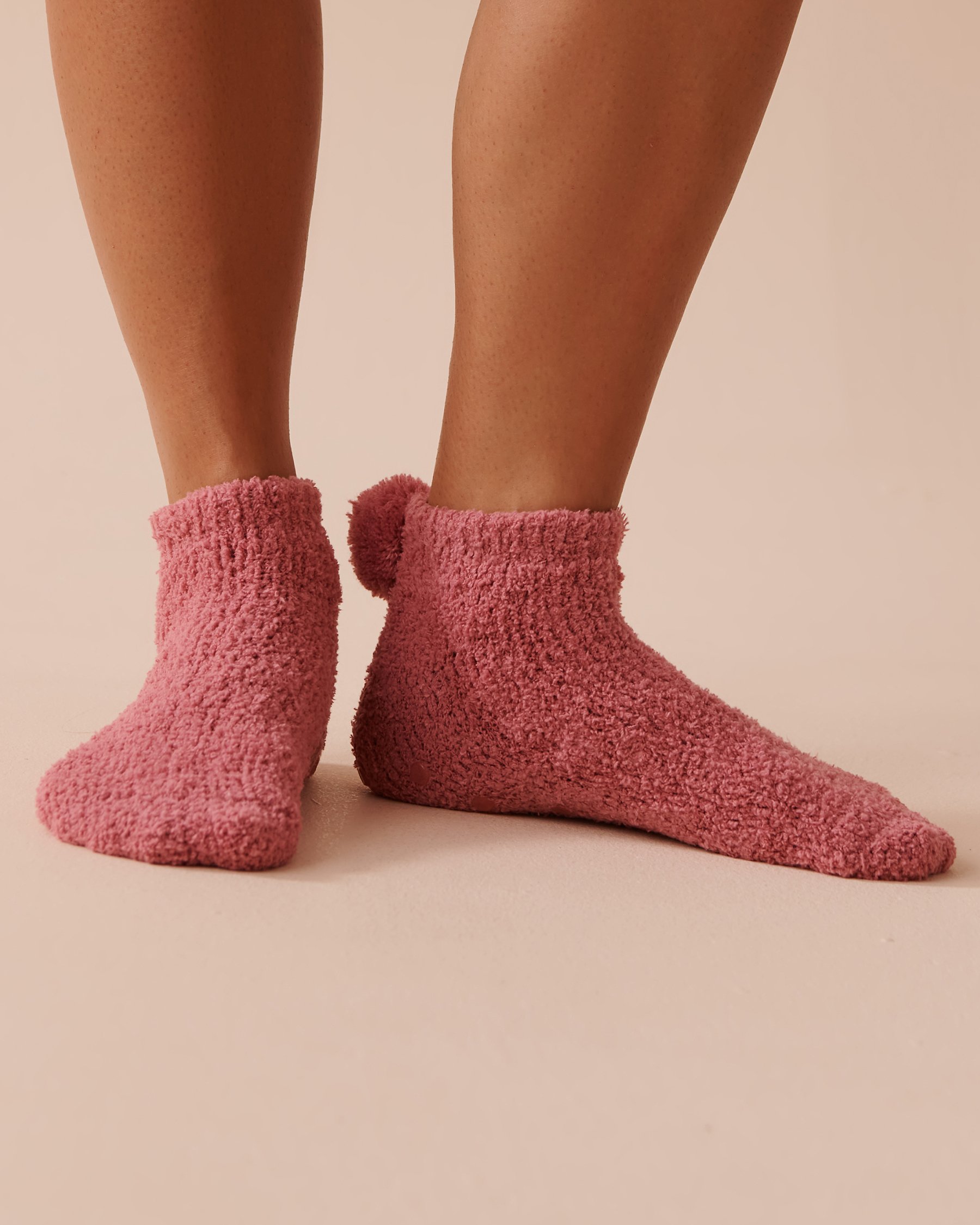 LA VIE EN ROSE Pompom Soft Plush Socks Dusty Pink 40700338 - View1