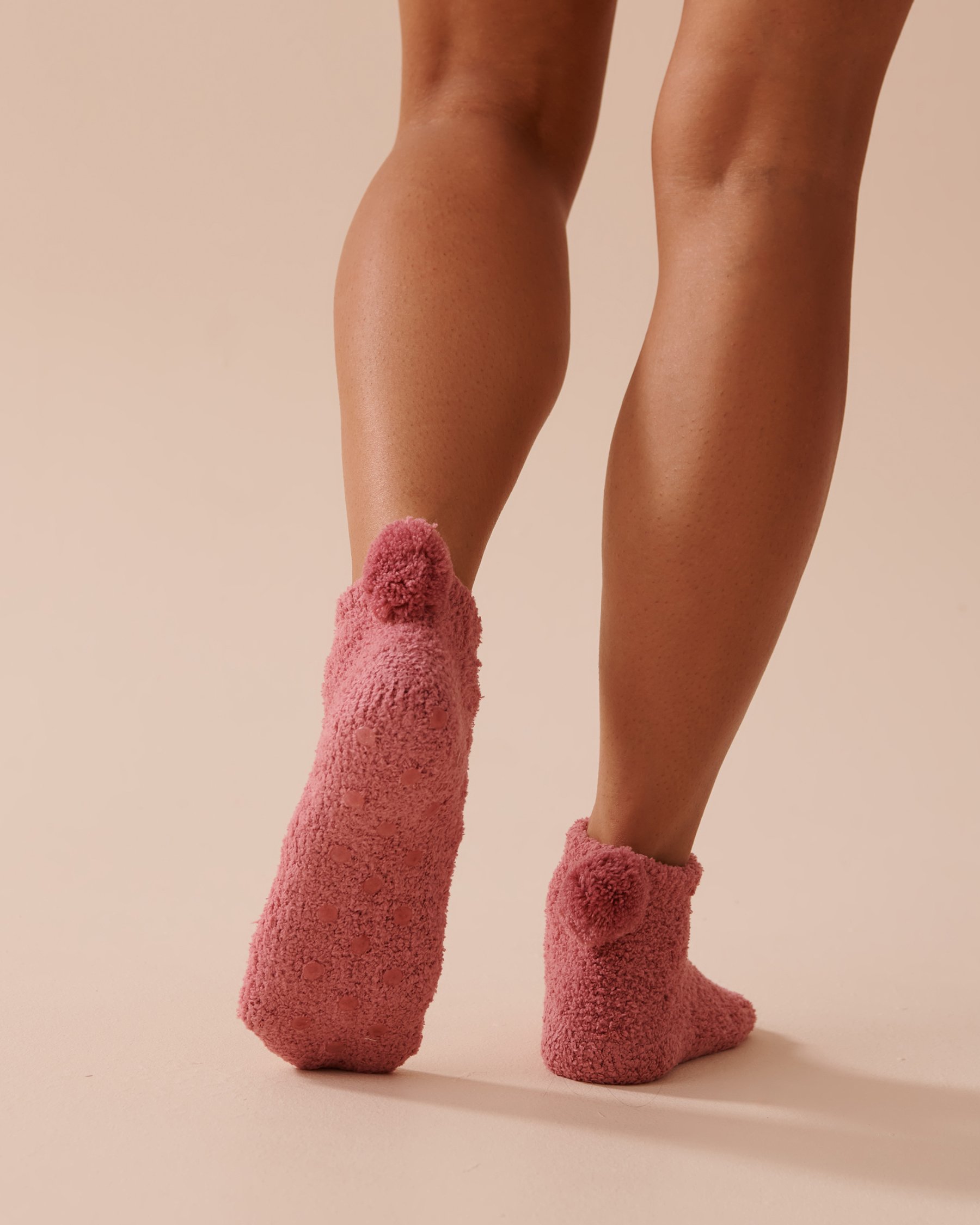 LA VIE EN ROSE Pompom Soft Plush Socks Dusty Pink 40700338 - View2