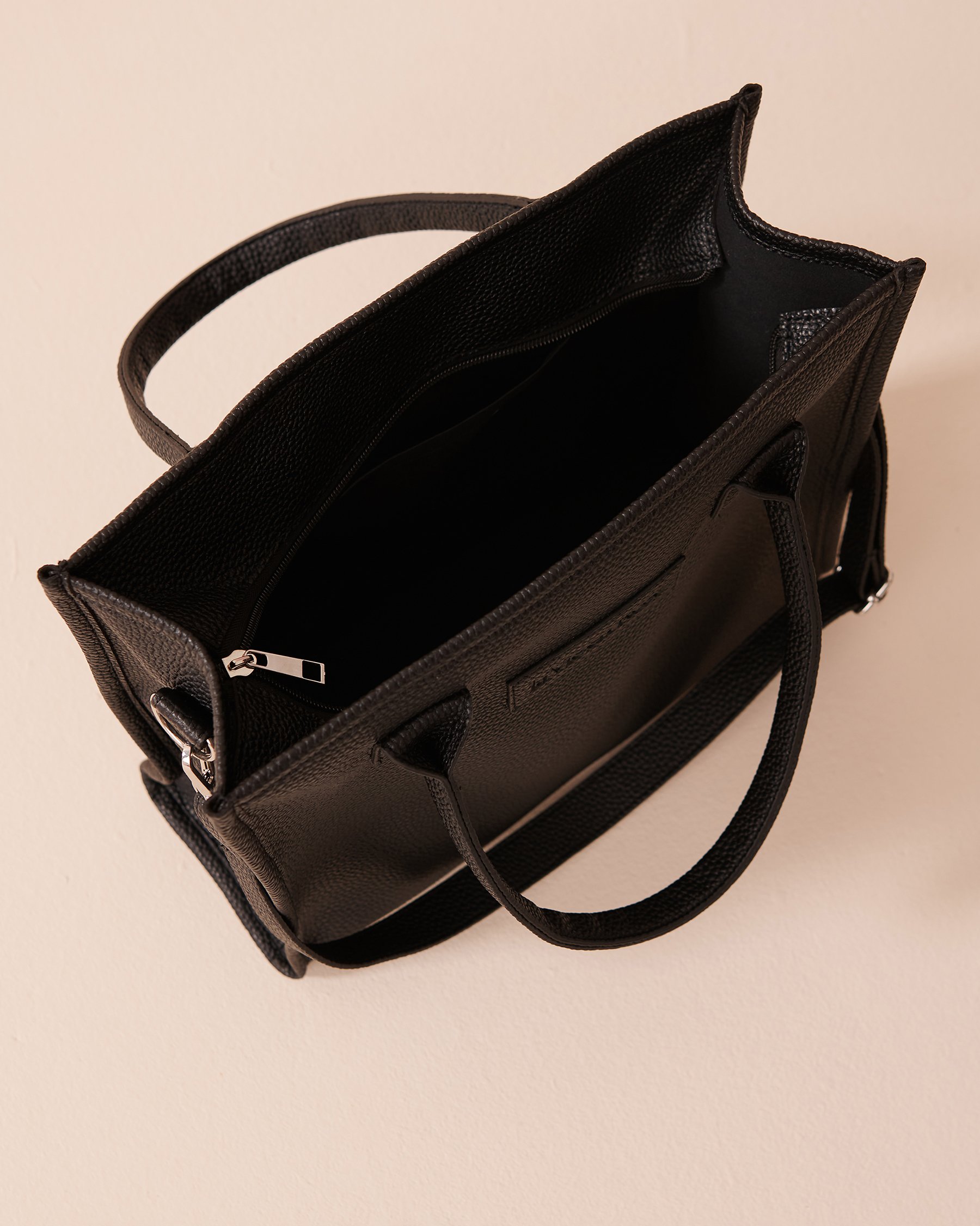 LA VIE EN ROSE Sac fourre-tout Noir 40700334 - View5