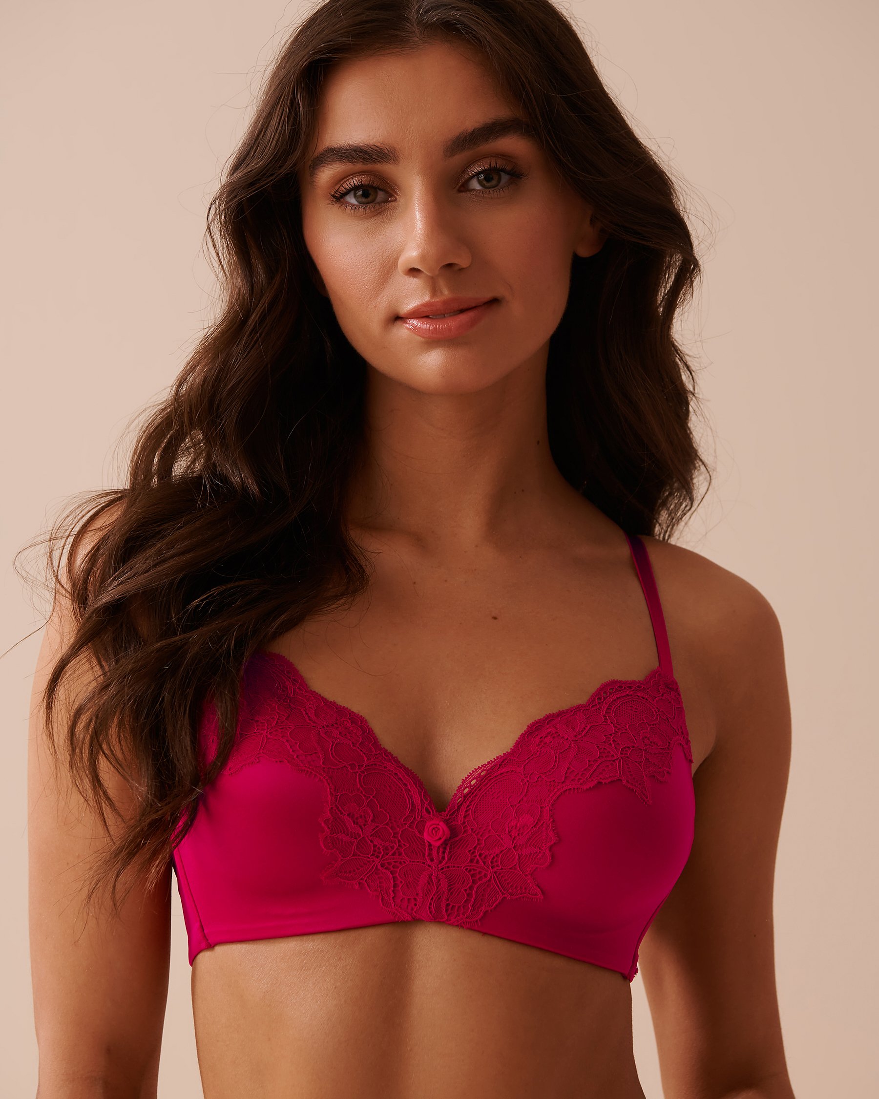 LA VIE EN ROSE Lightly Lined Wireless Bra Raspberry Red 10200400 - View1