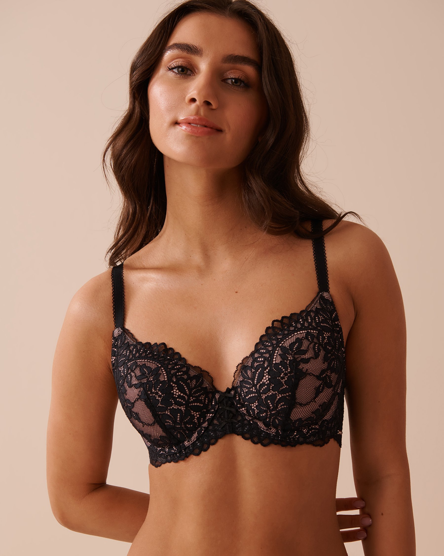 LA VIE EN ROSE Soutien-gorge doublure légère en dentelle Noir 10200413 - Voir1