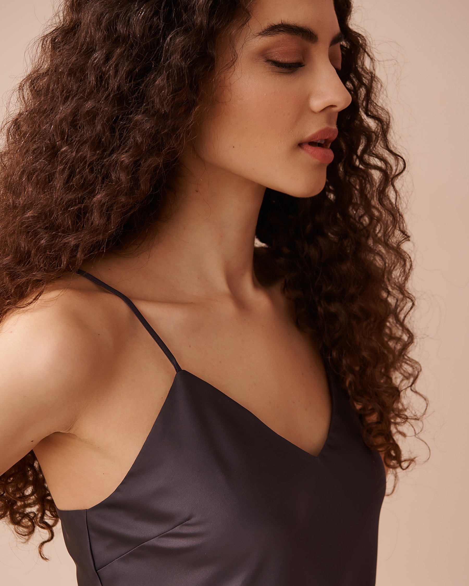 LA VIE EN ROSE Satin Cami Anthracite 60100106 - View3