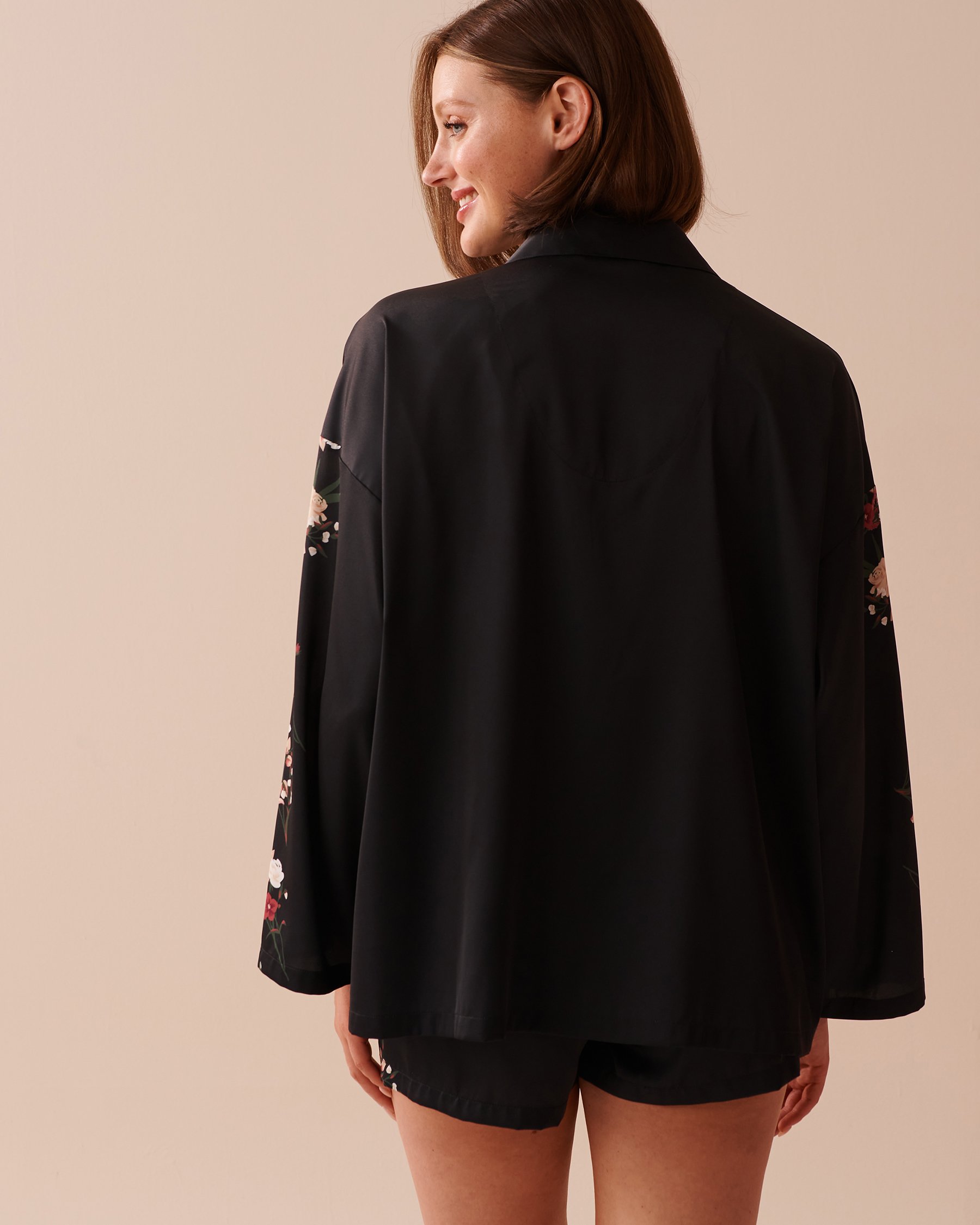 LA VIE EN ROSE Black Bouquet Satin Long Sleeve Button-down Shirt Black Bouquet 60100108 - View3