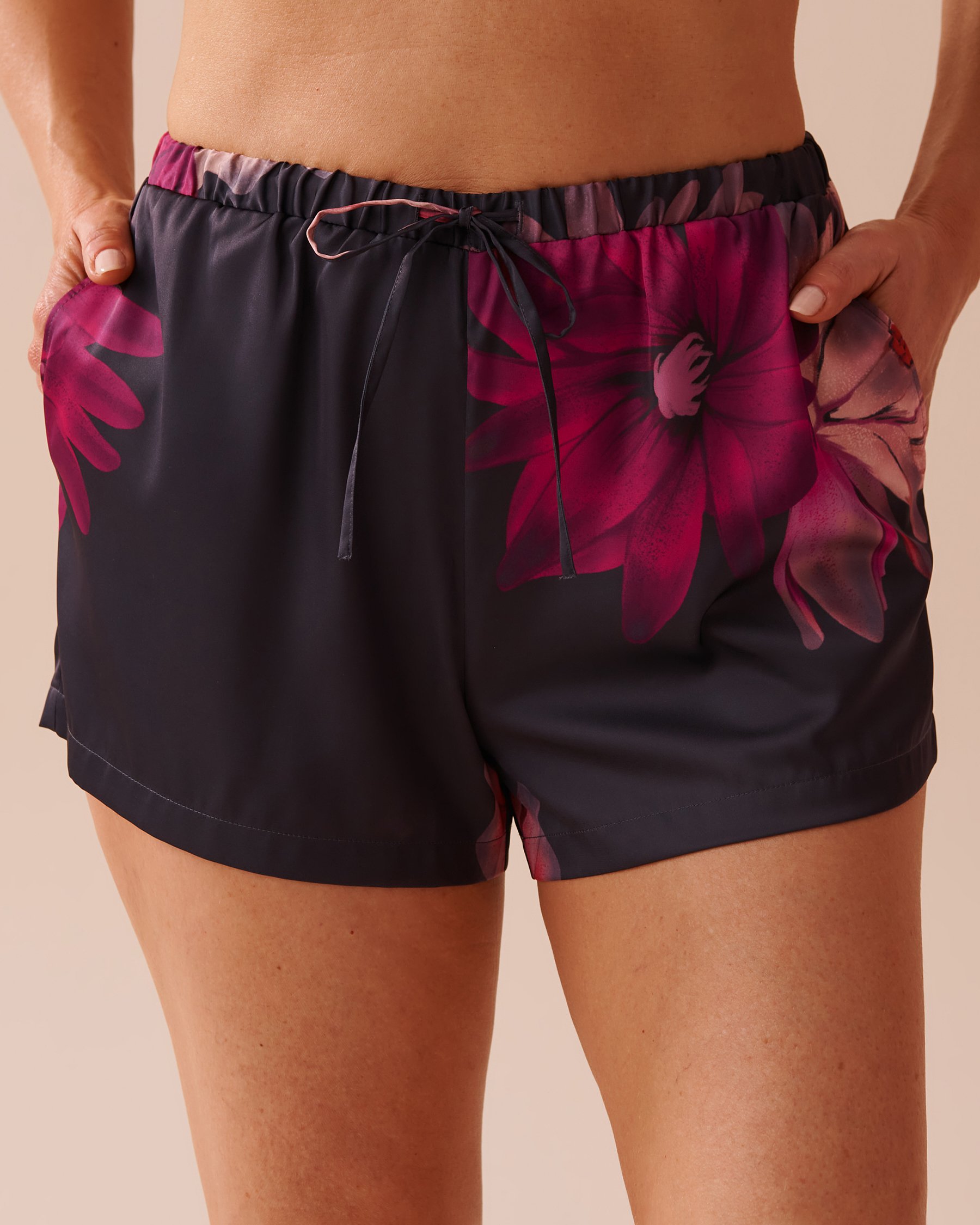 LA VIE EN ROSE Floral Print Satin Shorts Secret Garden 60200101 - View3