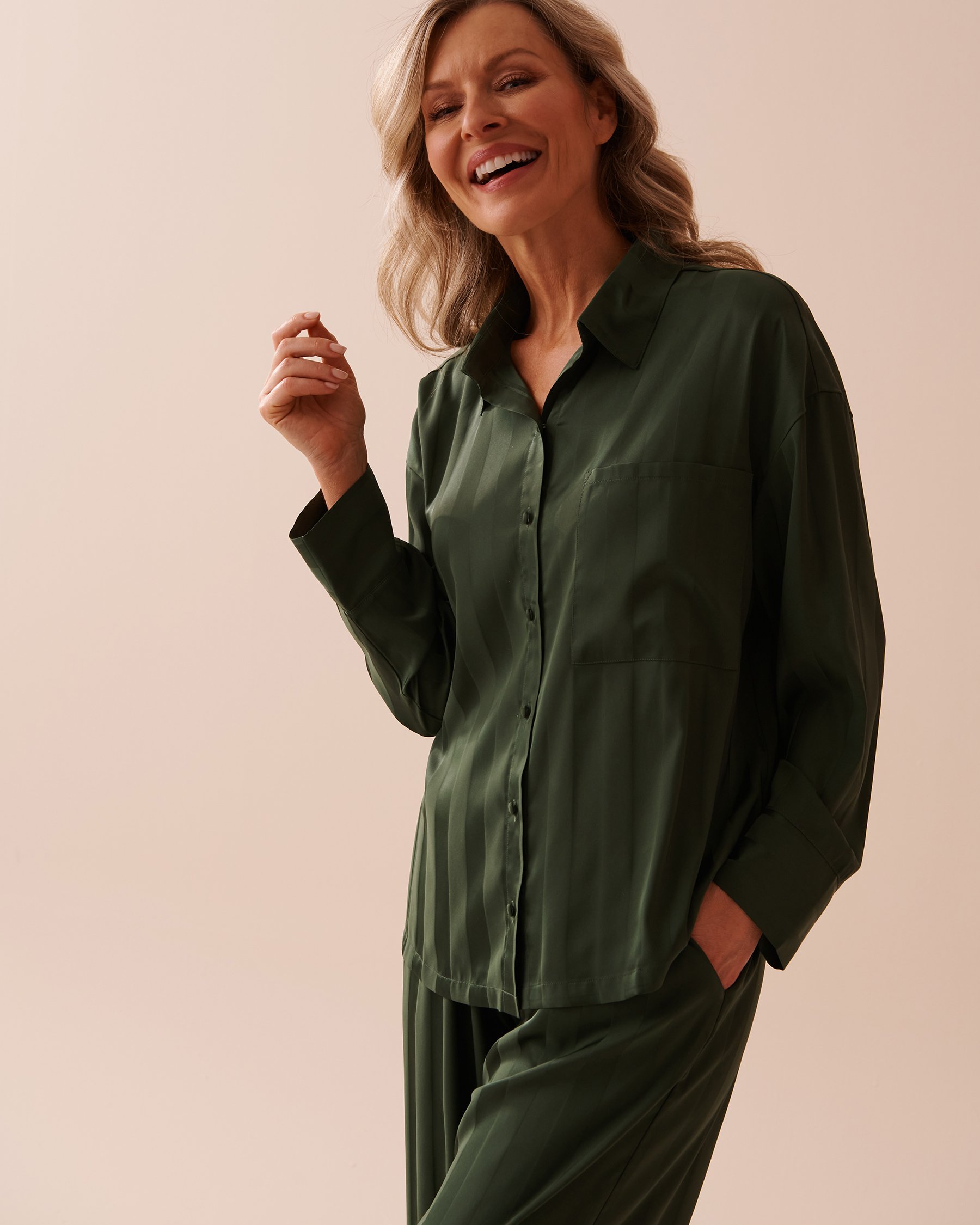 LA VIE EN ROSE Jacquard Stripe Satin Pajama Set Thyme Green 60400041 - View3