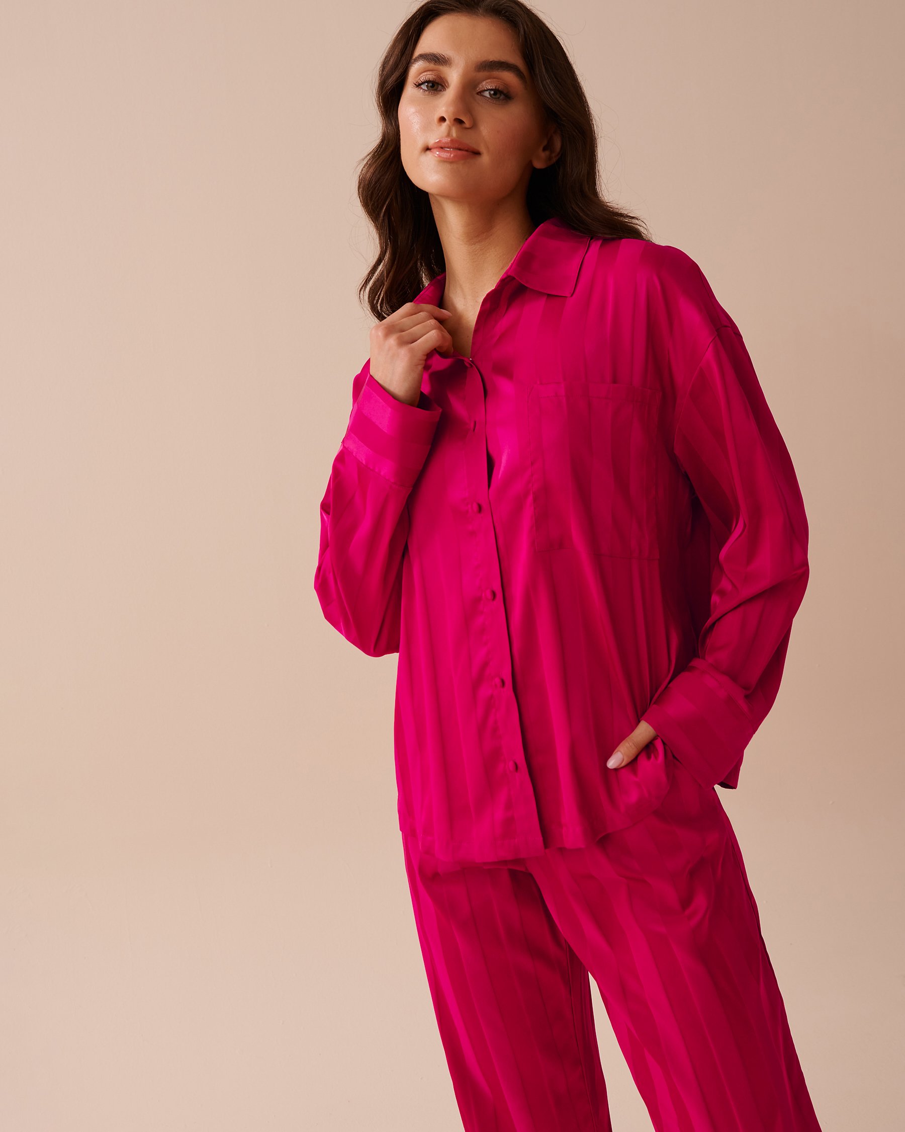 LA VIE EN ROSE Jacquard Stripe Satin Pajama Set Raspberry Red 60400041 - View5