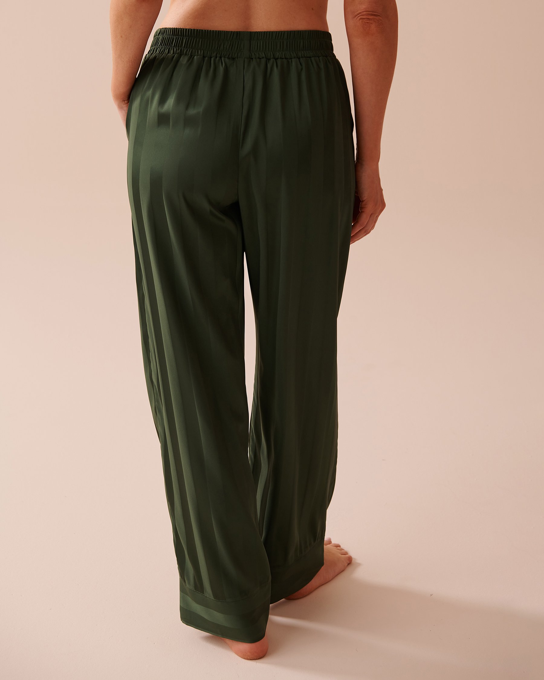 LA VIE EN ROSE Jacquard Stripe Satin Pajama Set Thyme Green 60400041 - View5