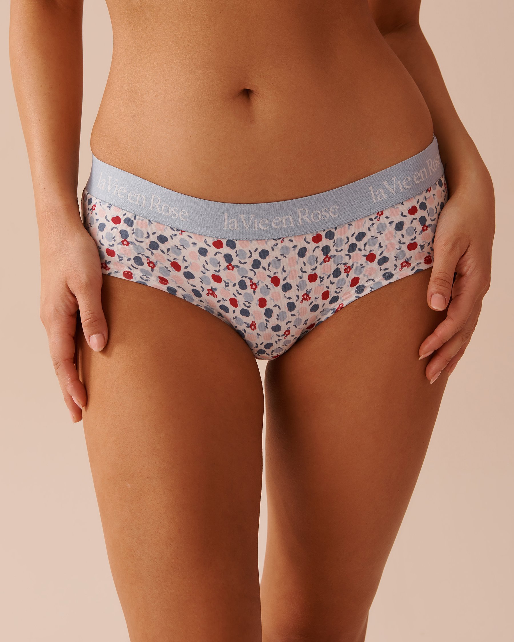LA VIE EN ROSE Cotton and Logo Elastic Band Hiphugger Panty Small Apple Print 20100478 - View4
