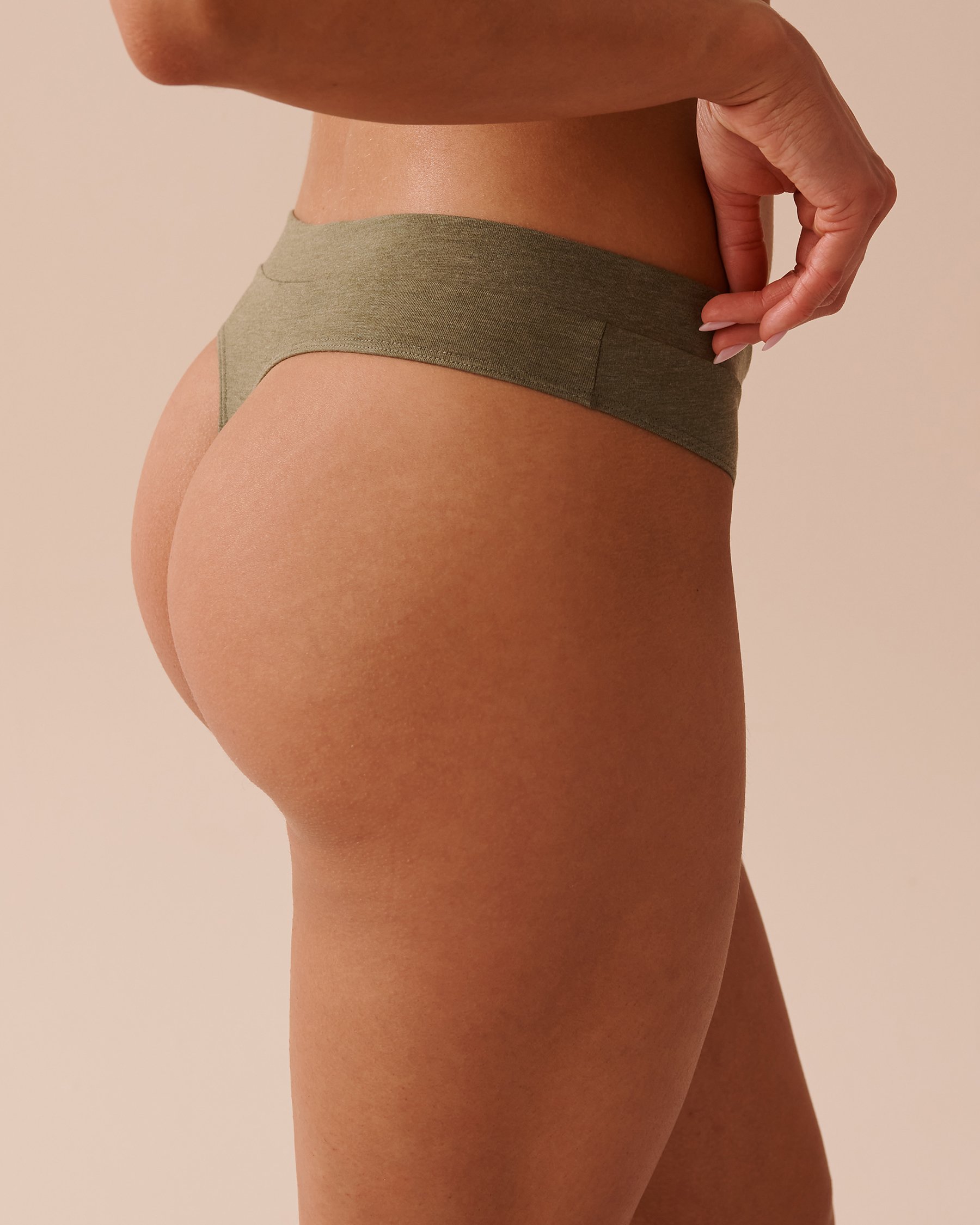 LA VIE EN ROSE Cotton Thong Panty Thyme Green 20100477 - View2