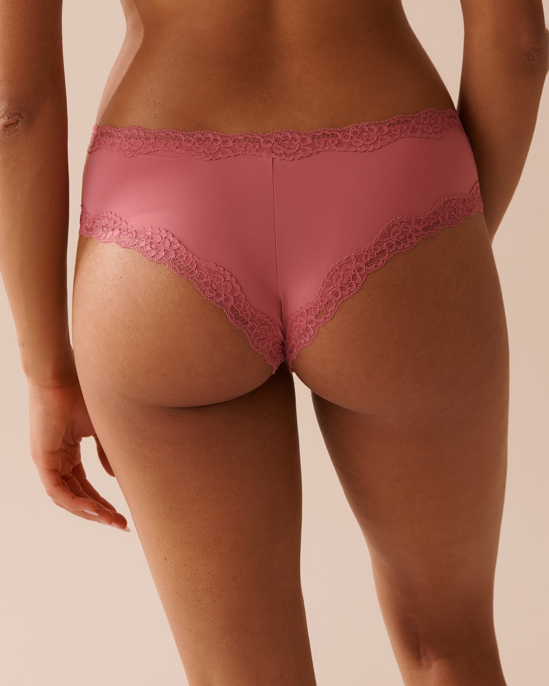 LA VIE EN ROSE Culotte cheeky microfibre et bordure de dentelle Rose poudré 20200514 - Voir2