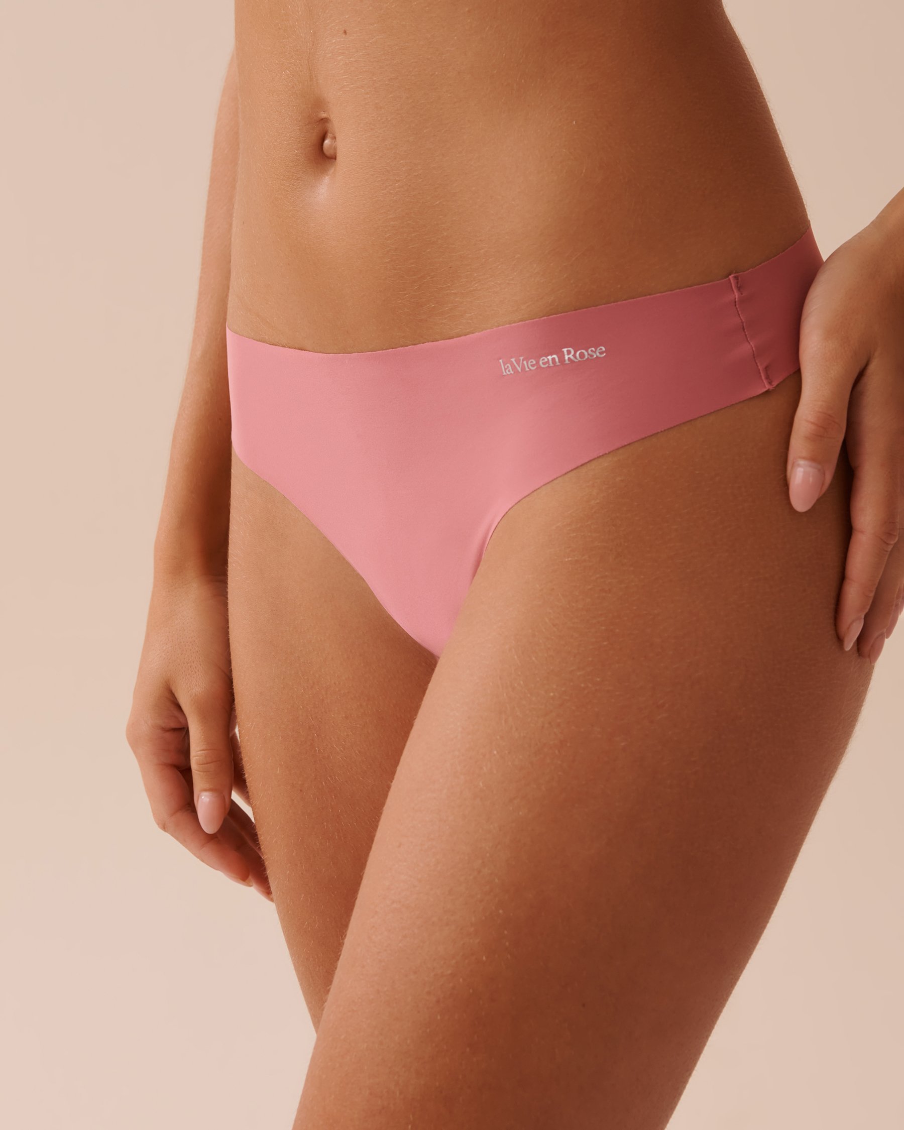 LA VIE EN ROSE Culotte tanga microfibre invisible Rose poudré 20200515 - View1