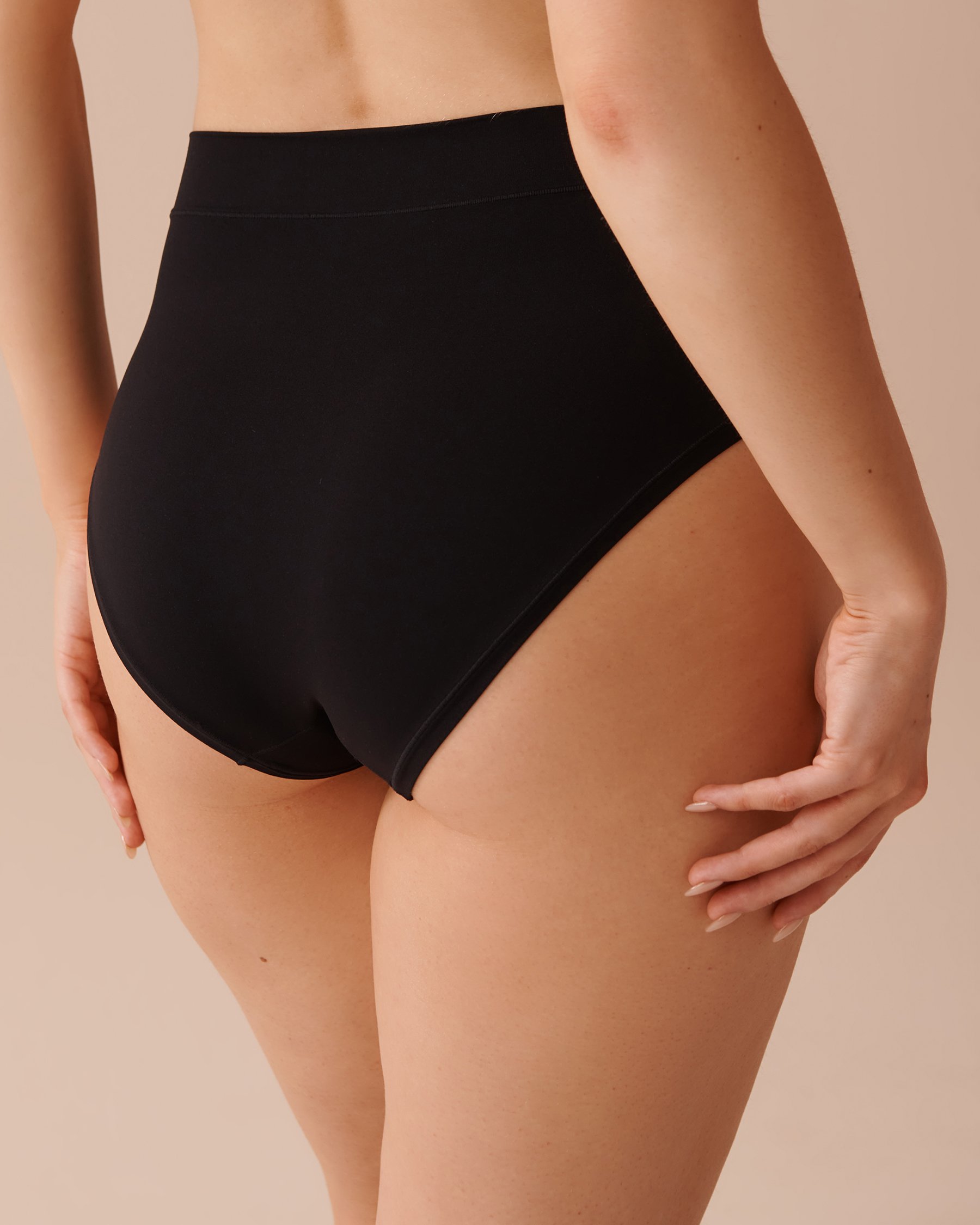 LA VIE EN ROSE Culotte bikini taille haute fit parfait Noir 20200501 - View2